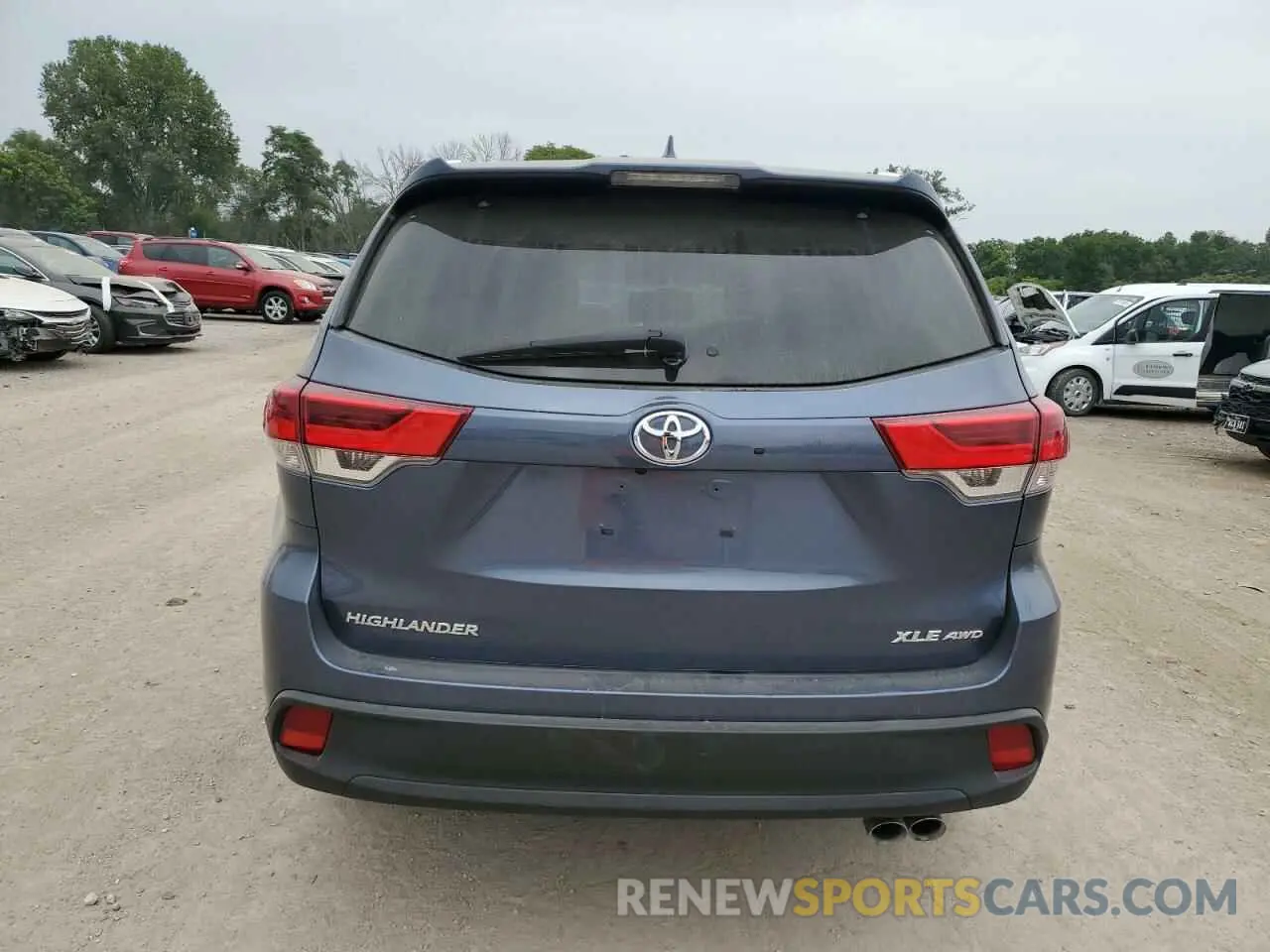 6 Photograph of a damaged car 5TDJZRFH9KS716763 TOYOTA HIGHLANDER 2019