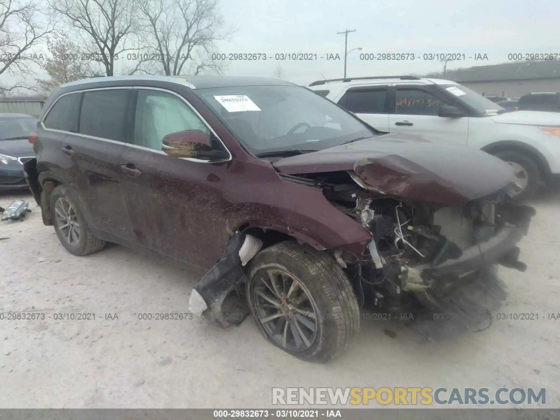 1 Photograph of a damaged car 5TDJZRFH9KS728783 TOYOTA HIGHLANDER 2019