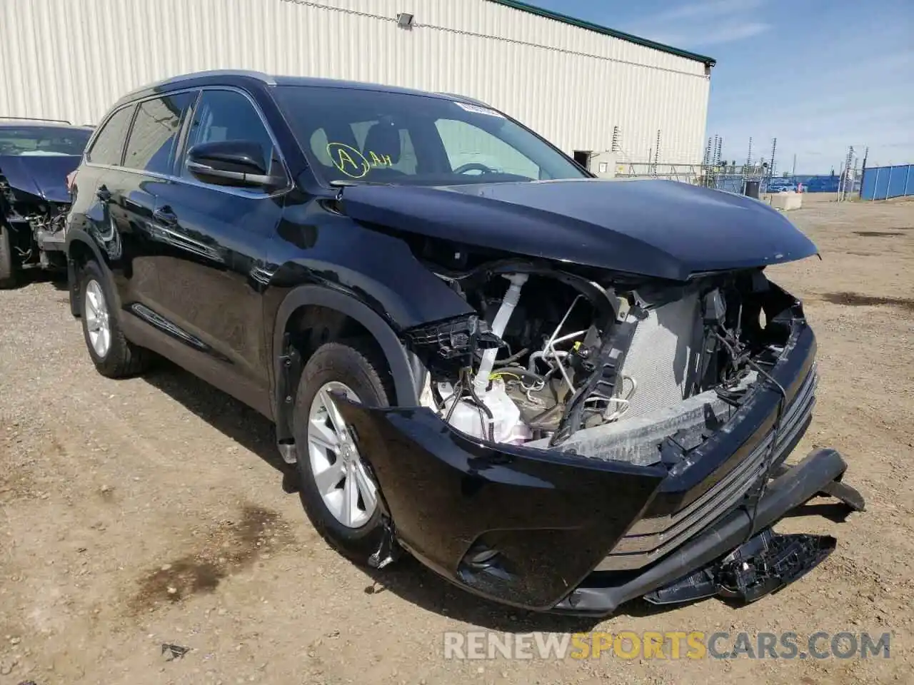 1 Photograph of a damaged car 5TDJZRFH9KS745230 TOYOTA HIGHLANDER 2019