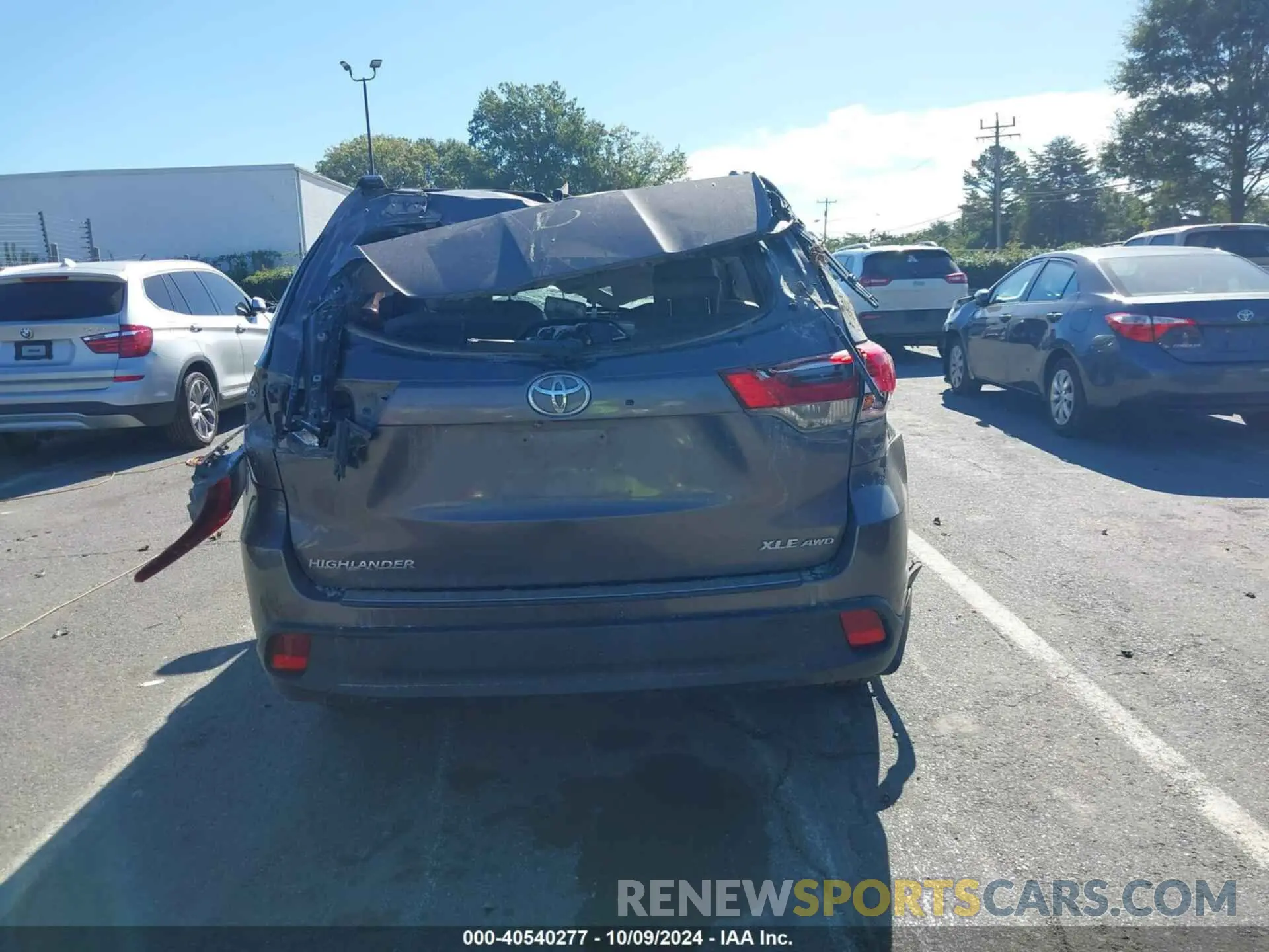 16 Photograph of a damaged car 5TDJZRFHXKS566873 TOYOTA HIGHLANDER 2019