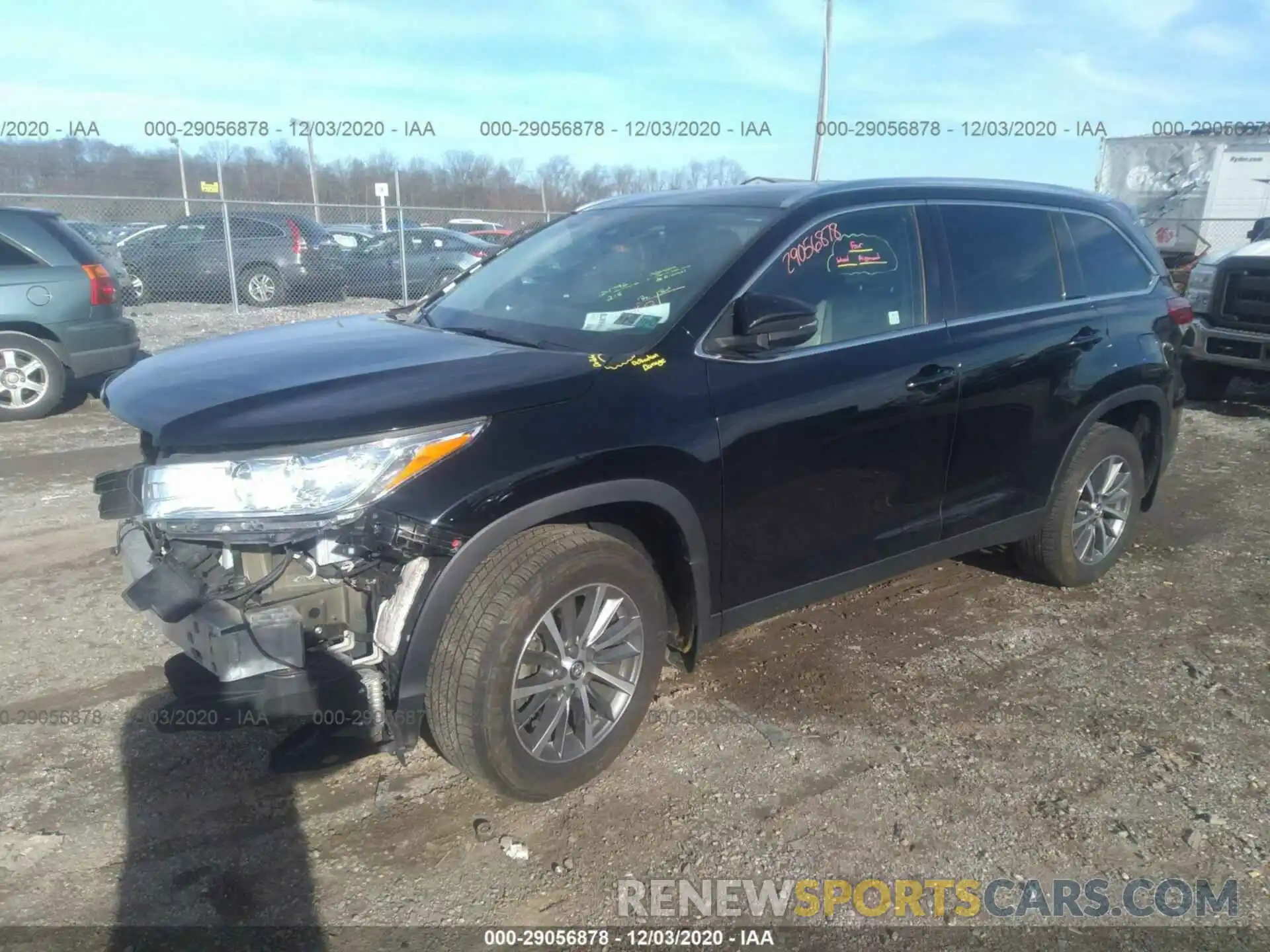 2 Photograph of a damaged car 5TDJZRFHXKS571474 TOYOTA HIGHLANDER 2019