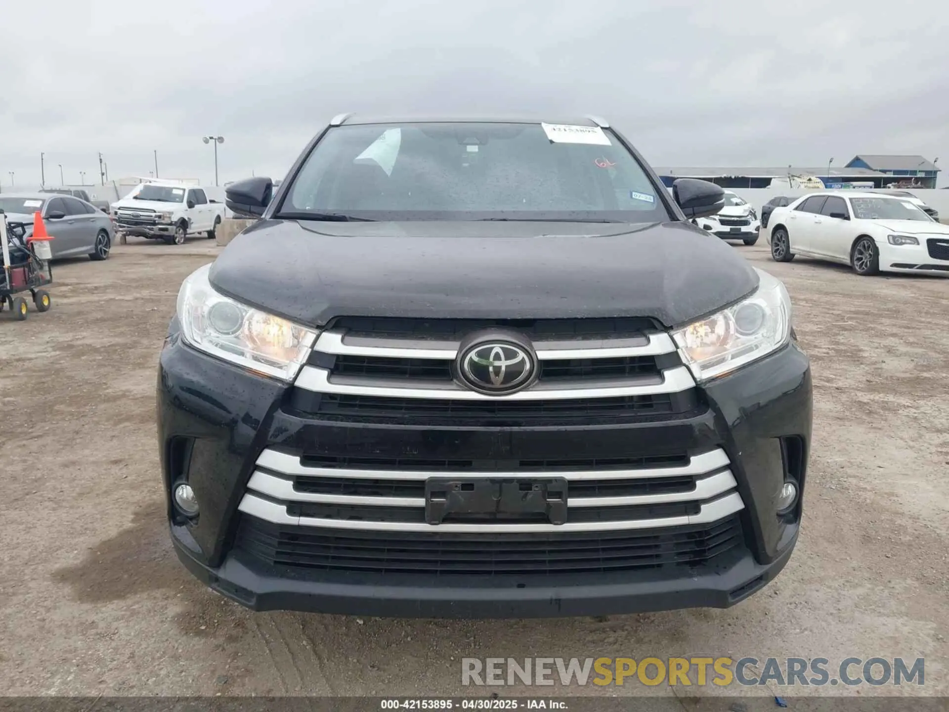 13 Photograph of a damaged car 5TDJZRFHXKS573838 TOYOTA HIGHLANDER 2019