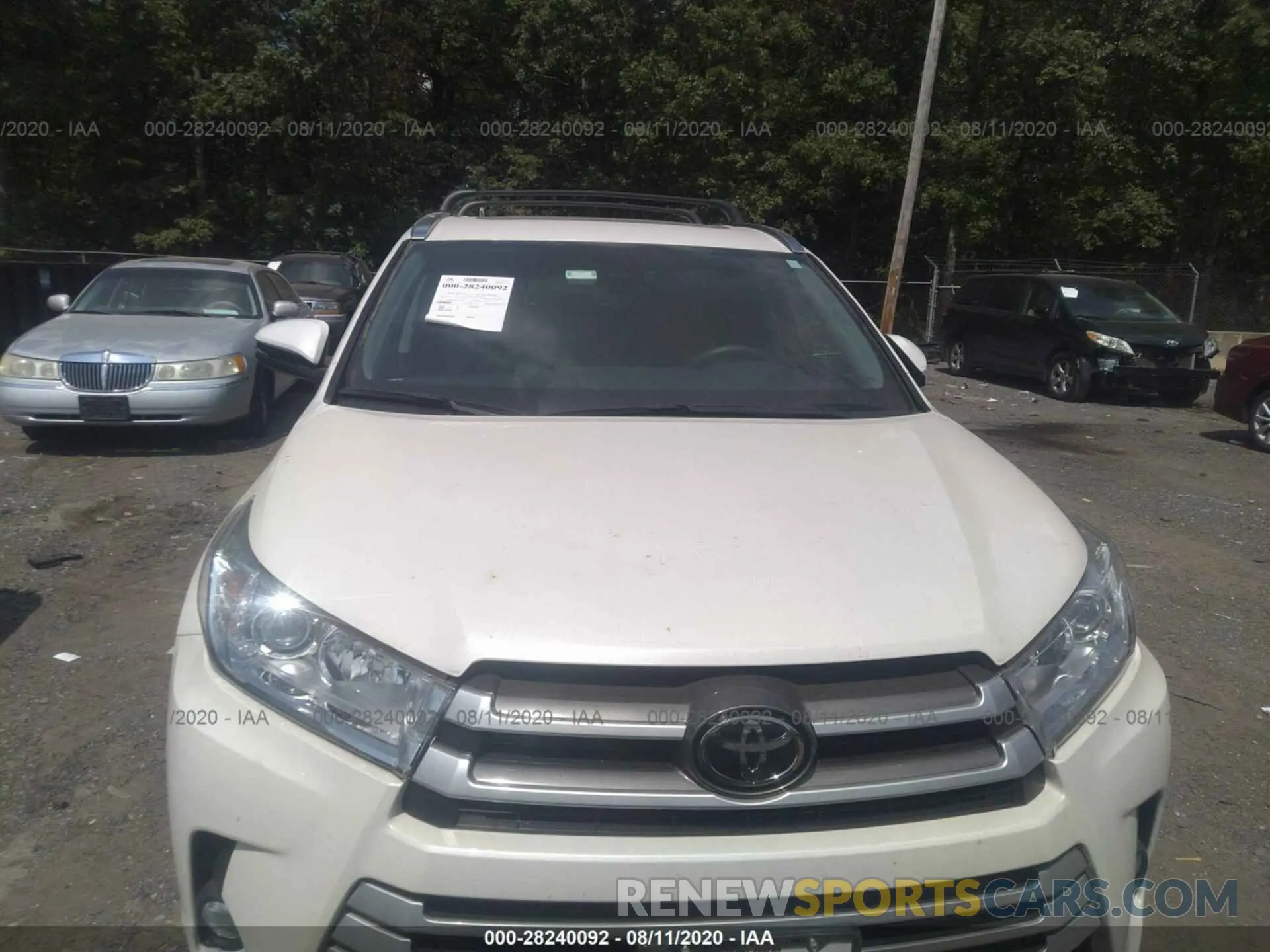 6 Photograph of a damaged car 5TDJZRFHXKS574939 TOYOTA HIGHLANDER 2019
