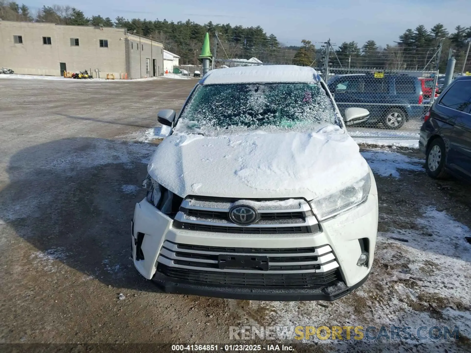 12 Photograph of a damaged car 5TDJZRFHXKS580790 TOYOTA HIGHLANDER 2019