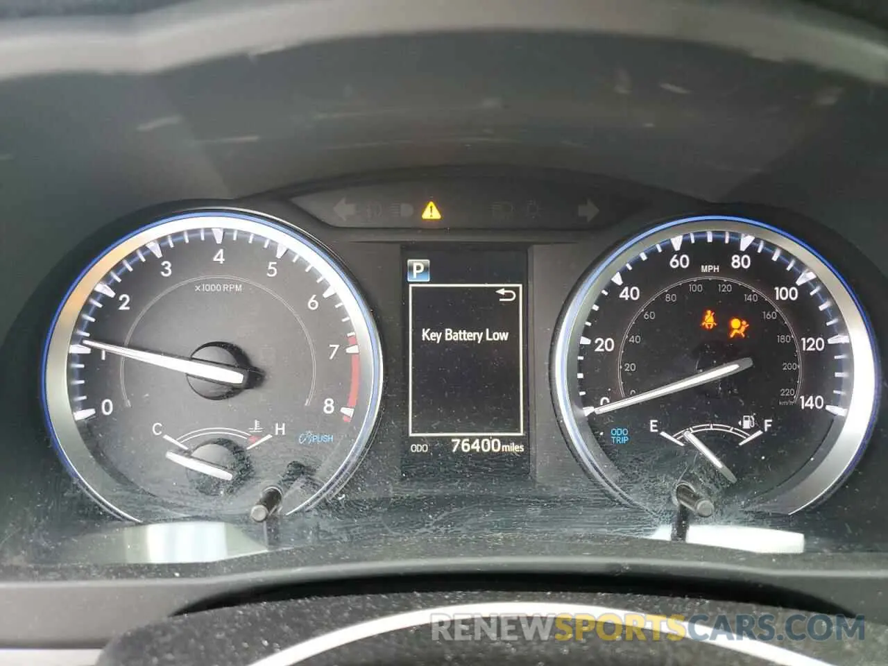 9 Photograph of a damaged car 5TDJZRFHXKS615571 TOYOTA HIGHLANDER 2019