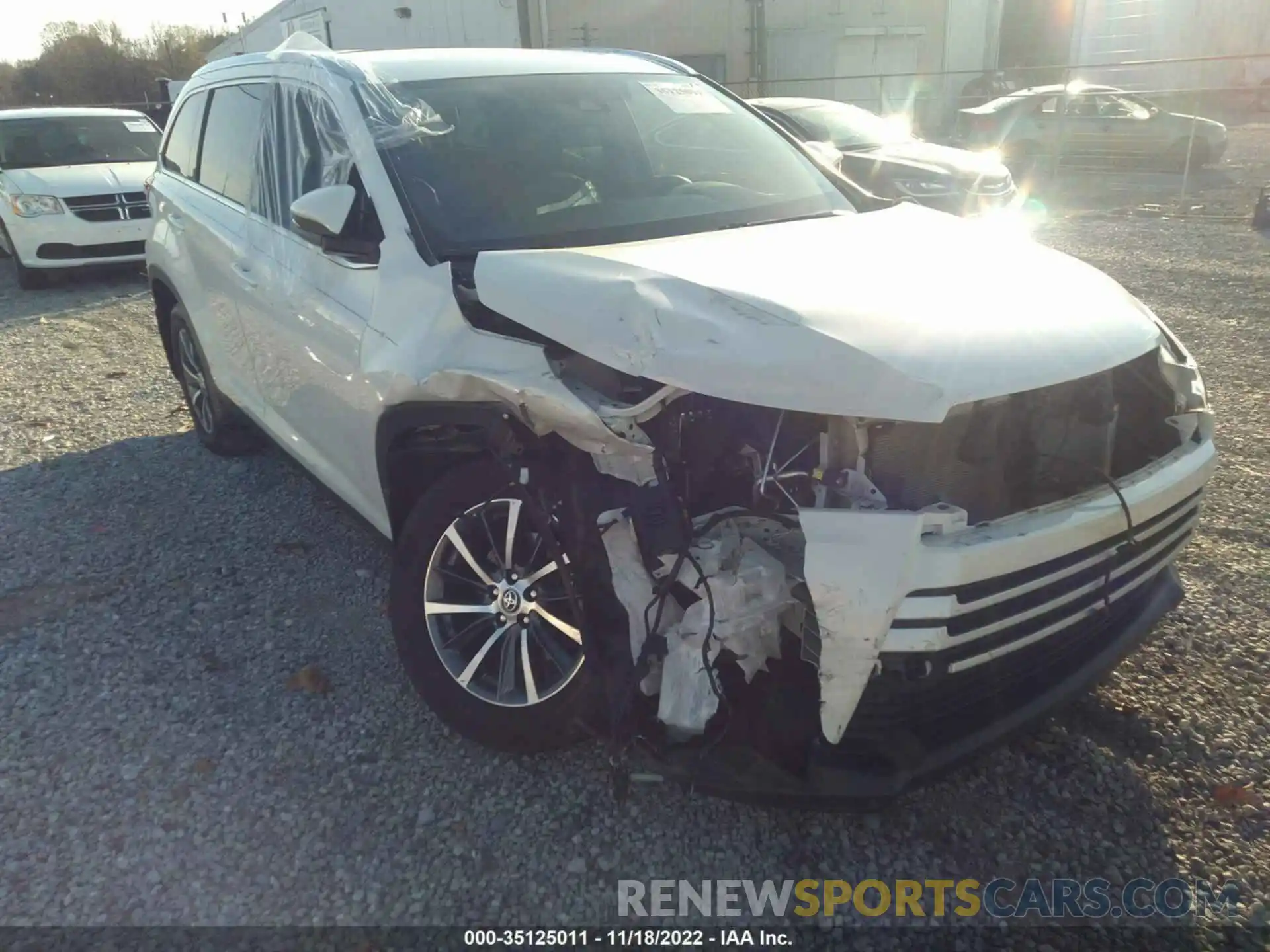 6 Photograph of a damaged car 5TDJZRFHXKS626134 TOYOTA HIGHLANDER 2019