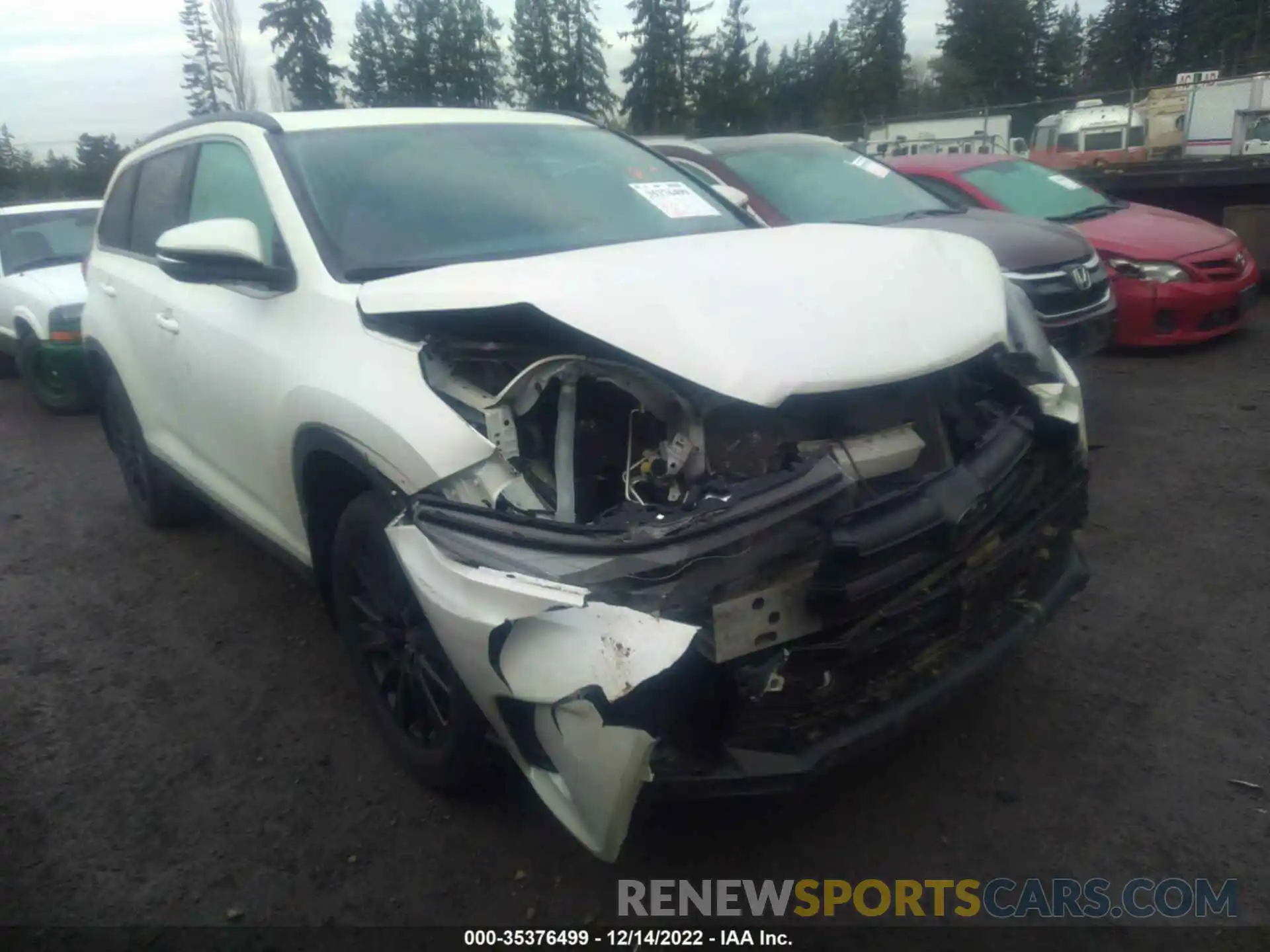 1 Photograph of a damaged car 5TDJZRFHXKS629051 TOYOTA HIGHLANDER 2019