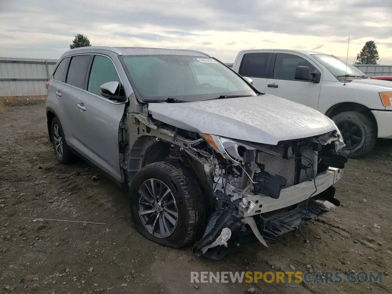 1 Photograph of a damaged car 5TDJZRFHXKS720238 TOYOTA HIGHLANDER 2019