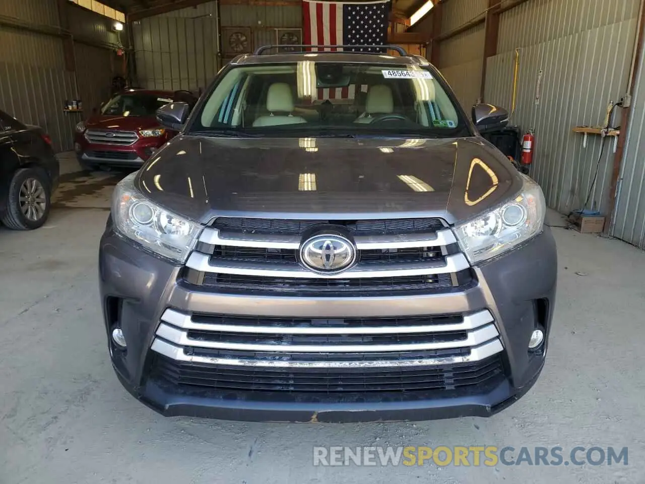 5 Photograph of a damaged car 5TDJZRFHXKS729215 TOYOTA HIGHLANDER 2019