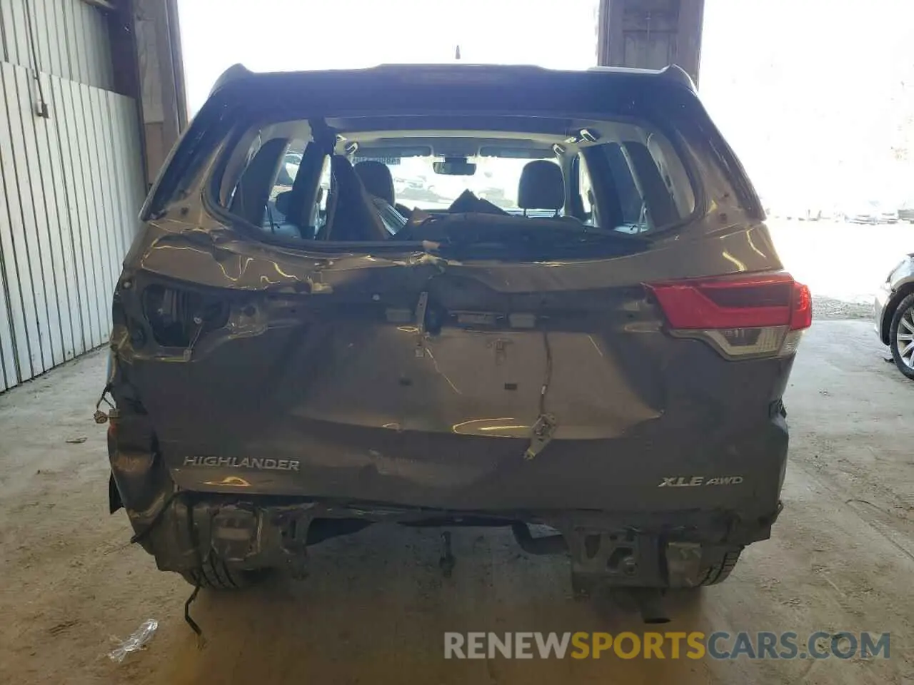 6 Photograph of a damaged car 5TDJZRFHXKS729215 TOYOTA HIGHLANDER 2019