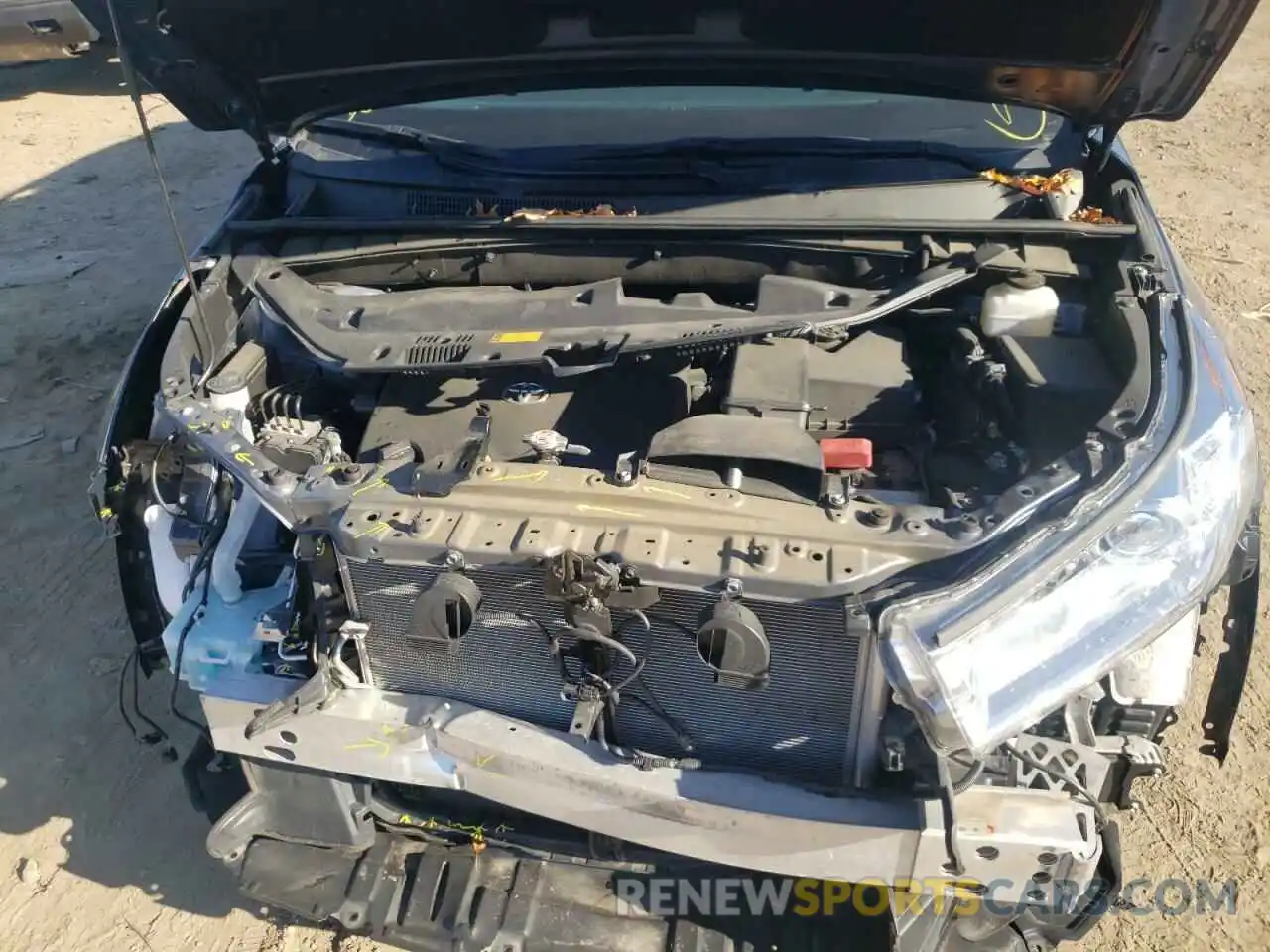 7 Photograph of a damaged car 5TDJZRFHXKS921007 TOYOTA HIGHLANDER 2019