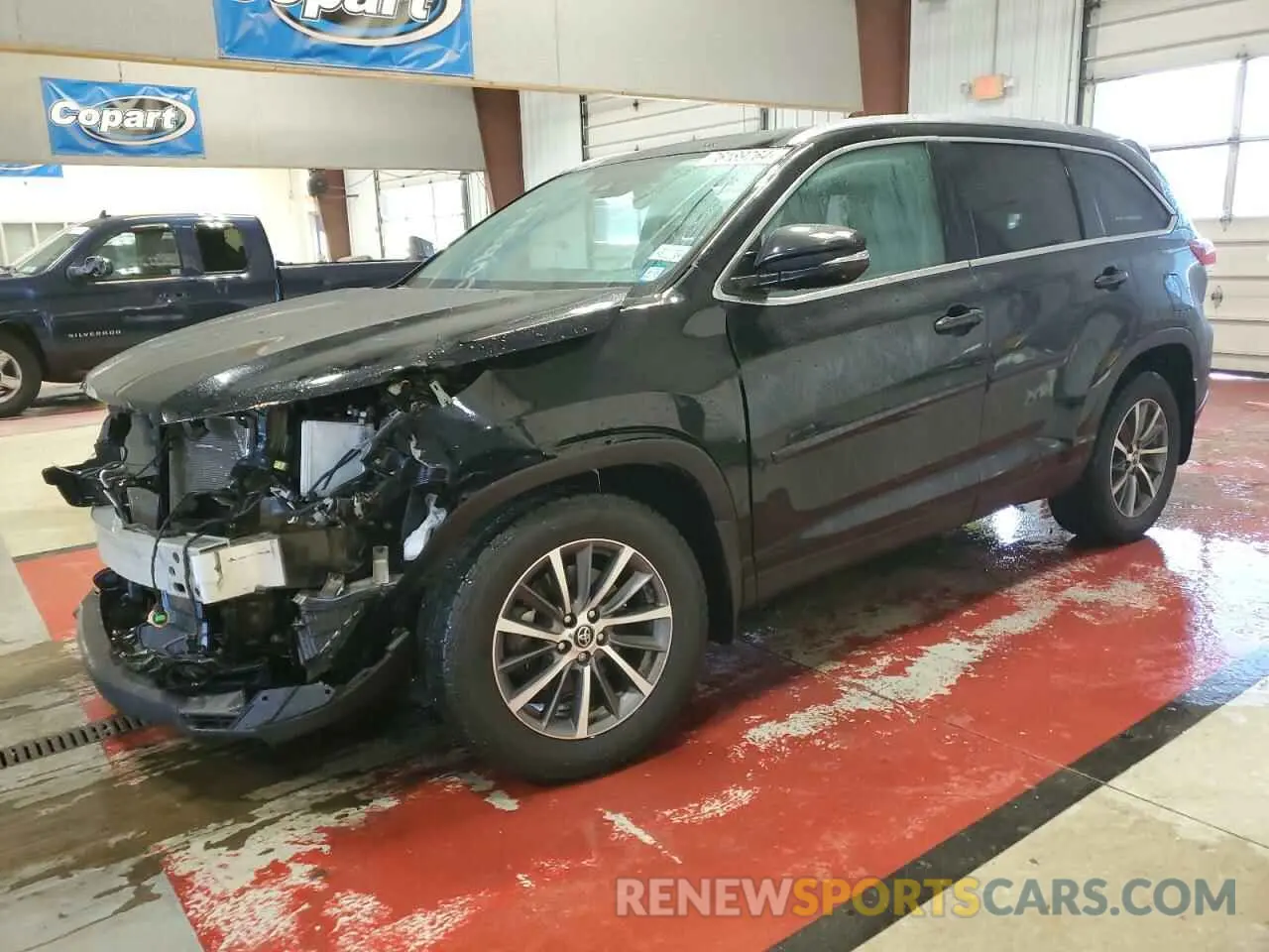 1 Photograph of a damaged car 5TDJZRFHXKS933268 TOYOTA HIGHLANDER 2019