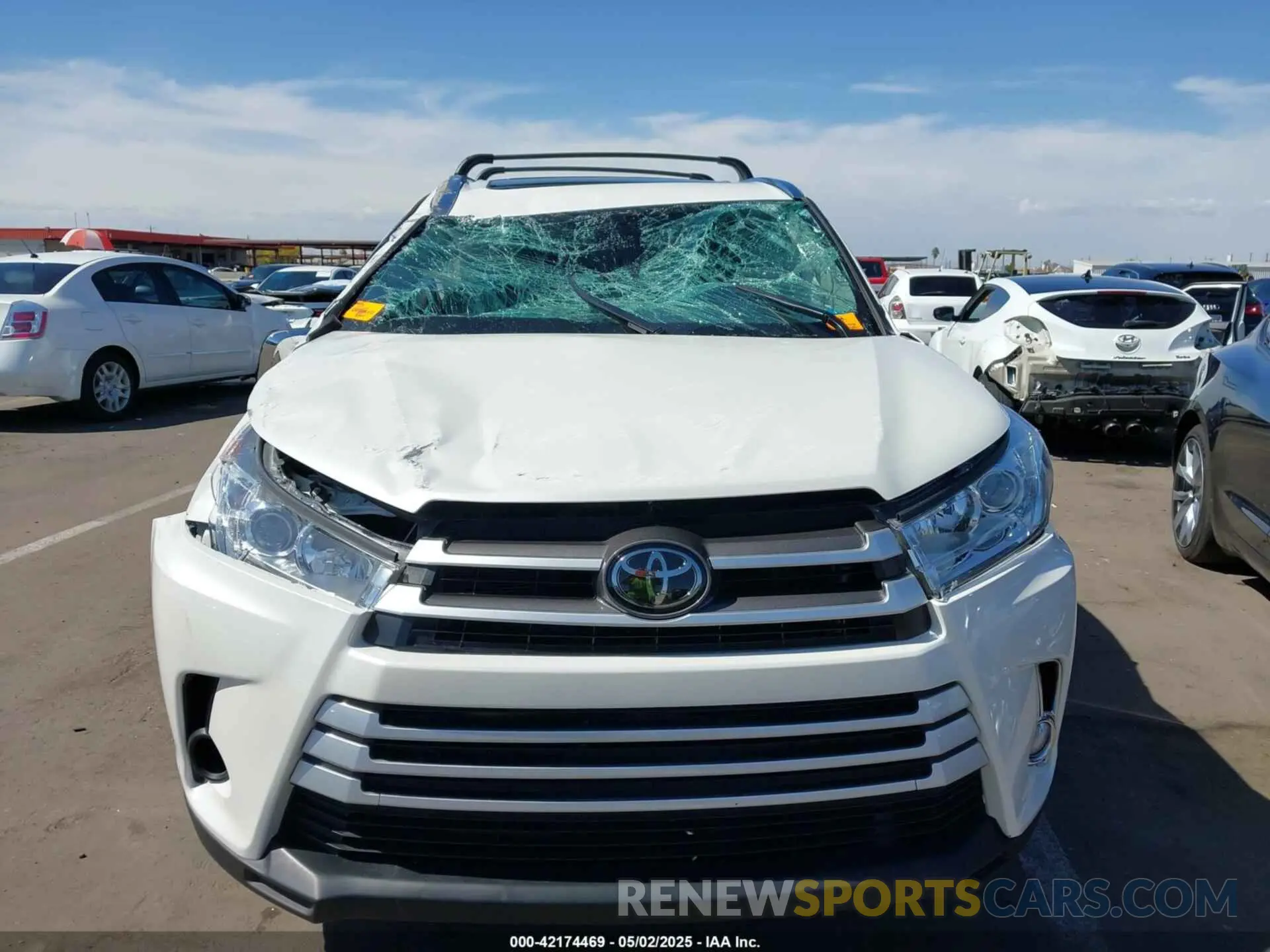 6 Photograph of a damaged car 5TDKZRFH0KS314263 TOYOTA HIGHLANDER 2019