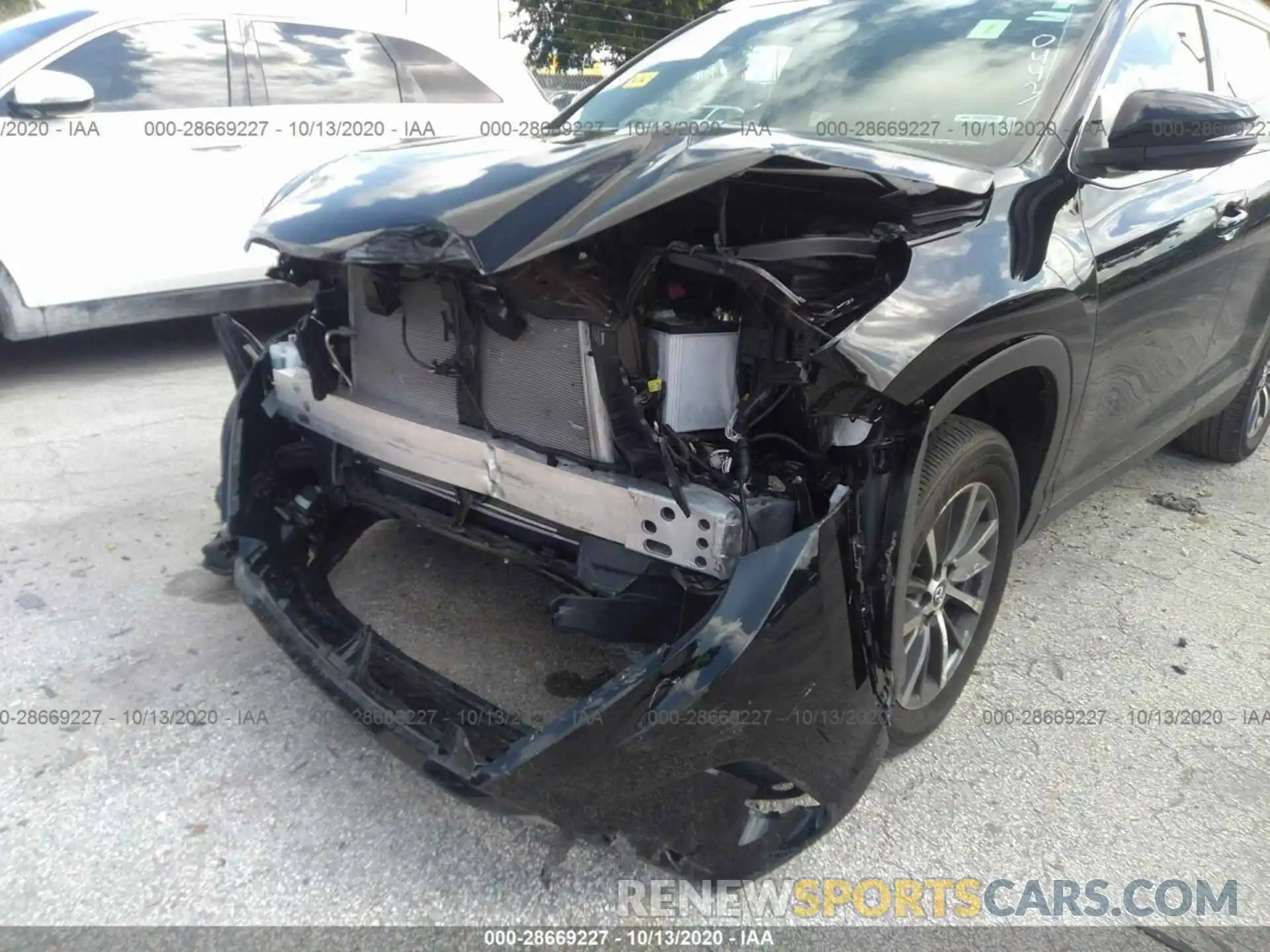 6 Photograph of a damaged car 5TDKZRFH0KS340443 TOYOTA HIGHLANDER 2019