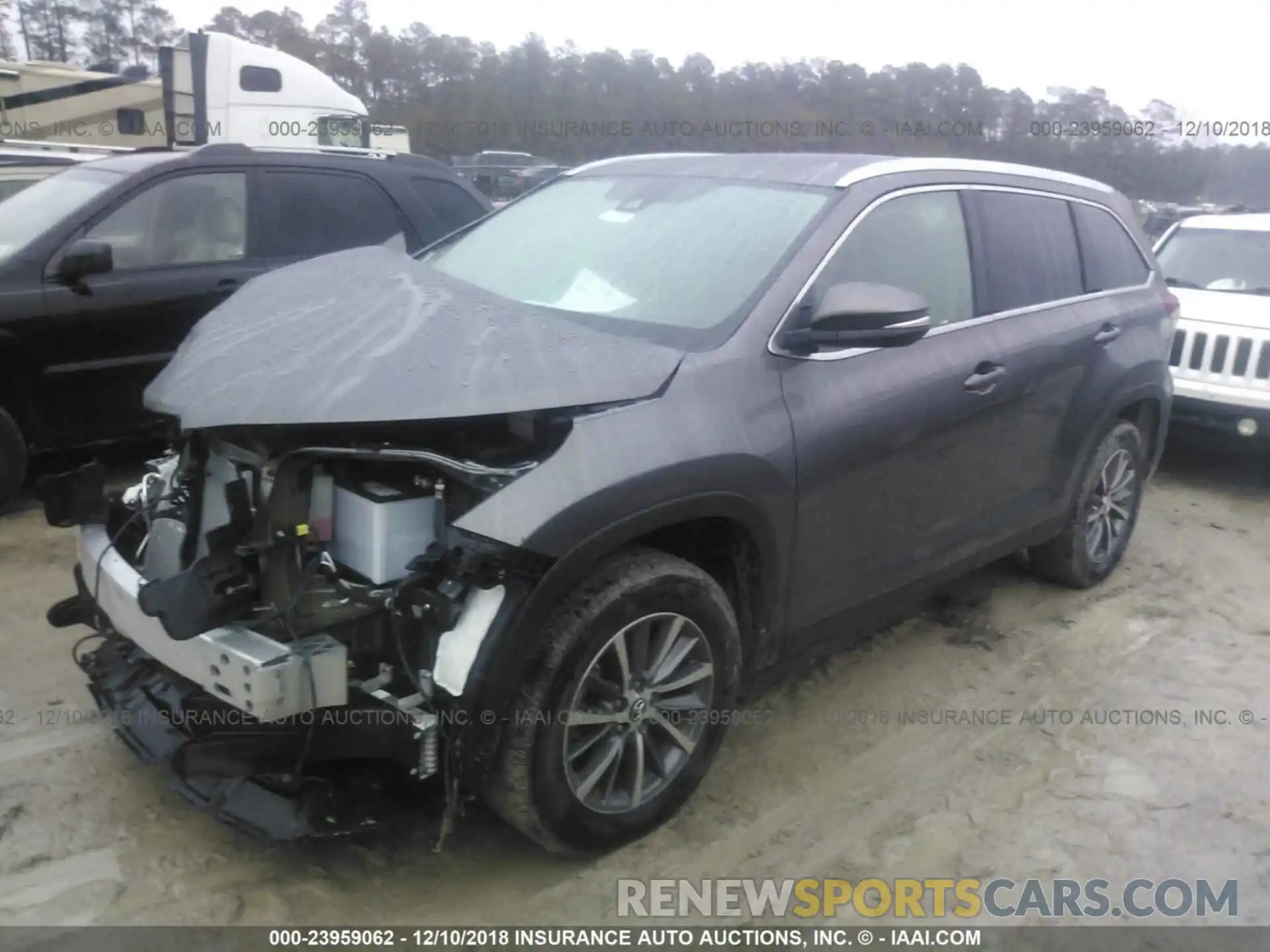 2 Photograph of a damaged car 5TDKZRFH0KS552274 TOYOTA HIGHLANDER 2019