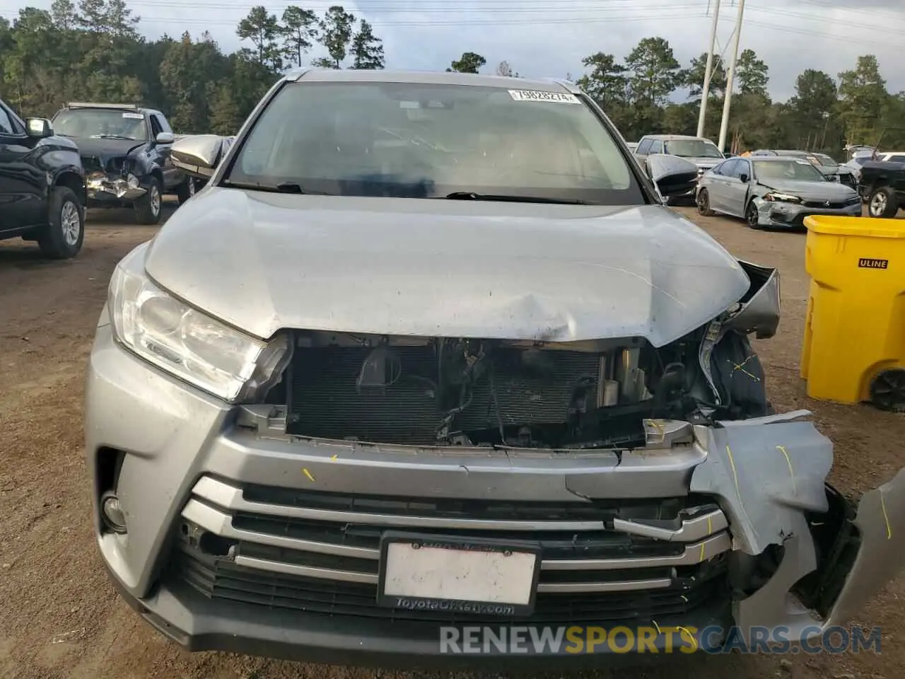 5 Photograph of a damaged car 5TDKZRFH0KS553912 TOYOTA HIGHLANDER 2019