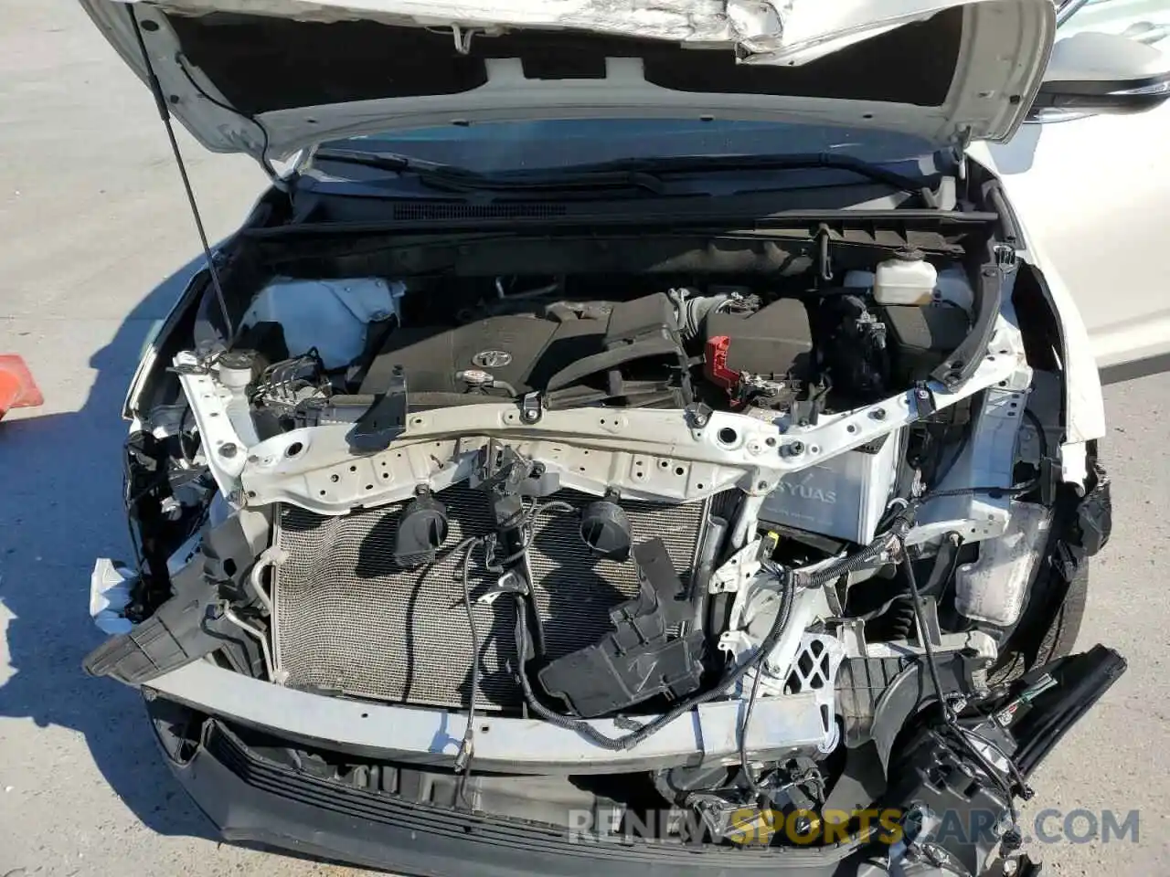 12 Photograph of a damaged car 5TDKZRFH0KS557166 TOYOTA HIGHLANDER 2019