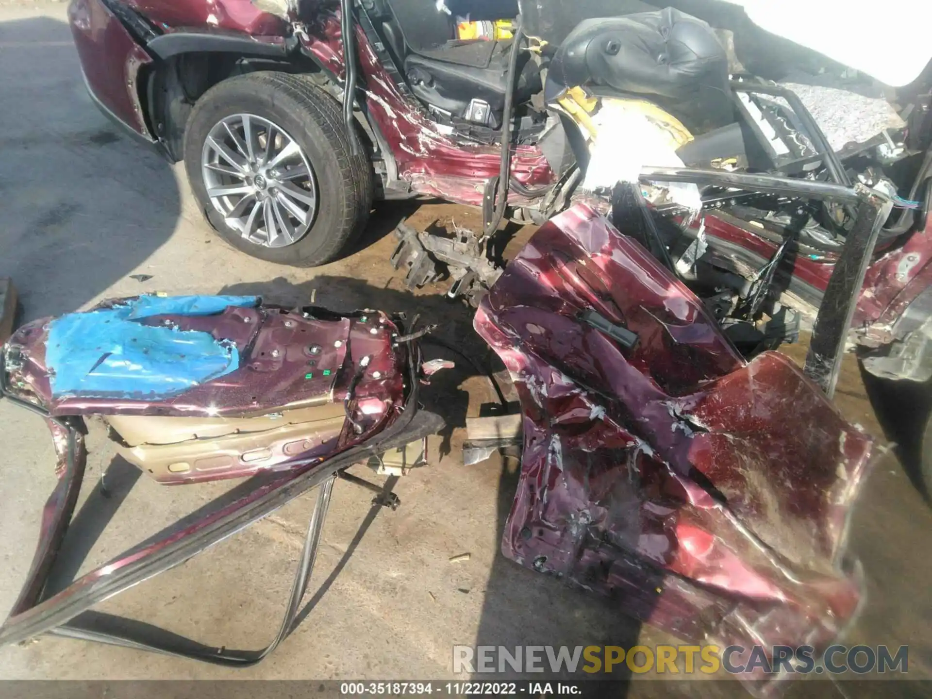 12 Photograph of a damaged car 5TDKZRFH1KS299093 TOYOTA HIGHLANDER 2019