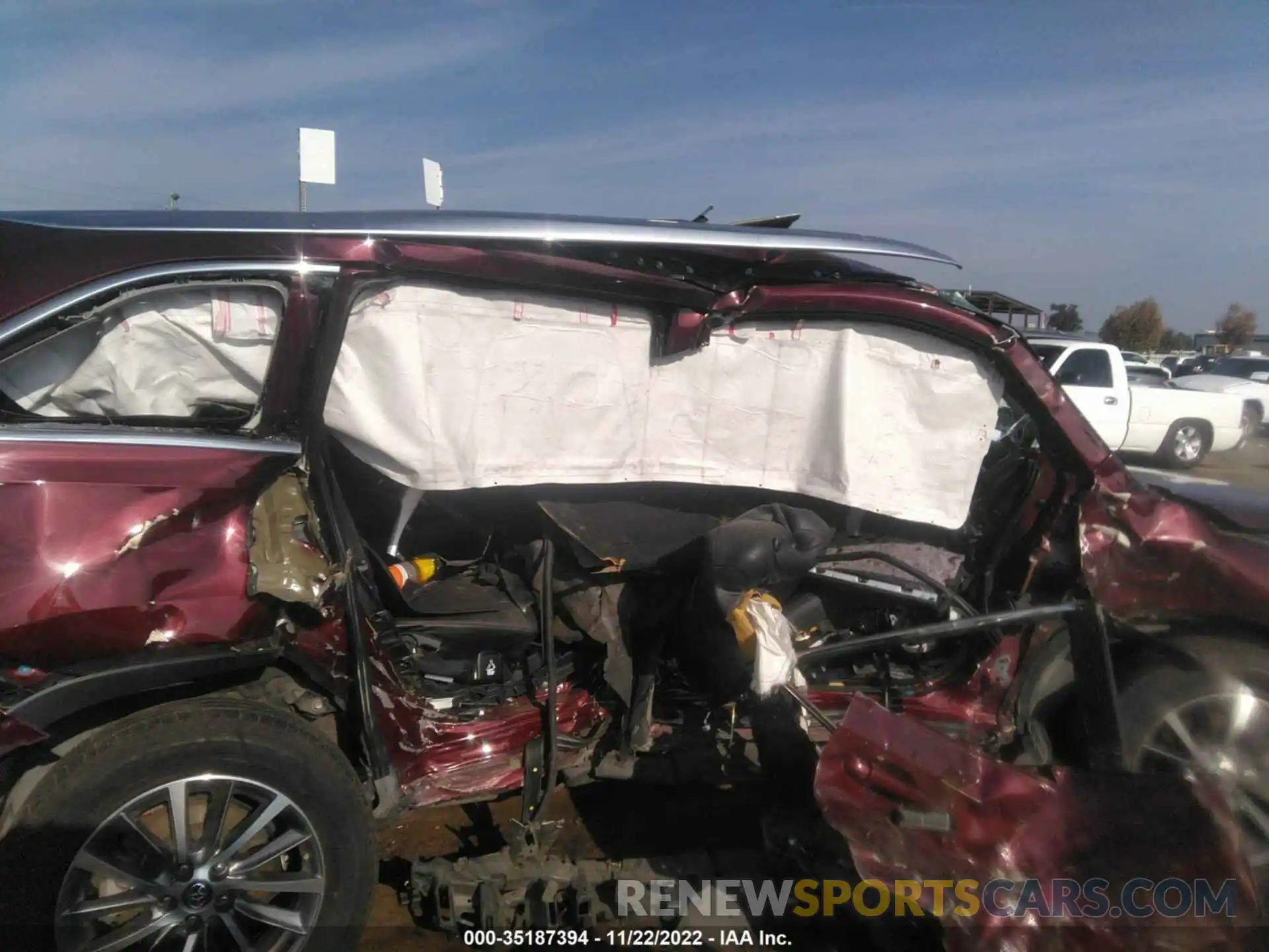 6 Photograph of a damaged car 5TDKZRFH1KS299093 TOYOTA HIGHLANDER 2019