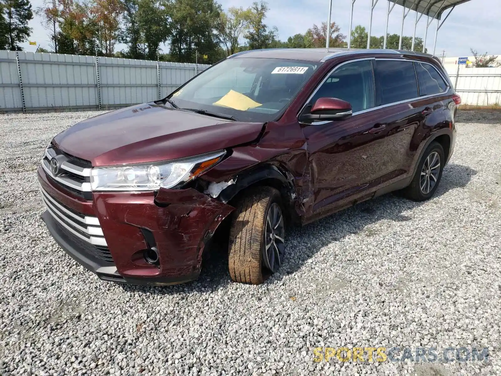 2 Photograph of a damaged car 5TDKZRFH1KS329127 TOYOTA HIGHLANDER 2019