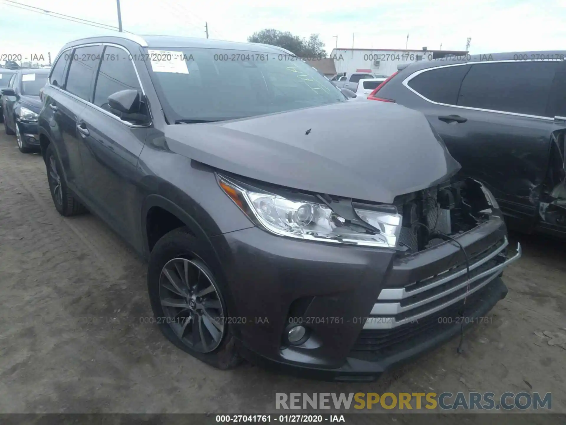 1 Photograph of a damaged car 5TDKZRFH1KS340550 TOYOTA HIGHLANDER 2019