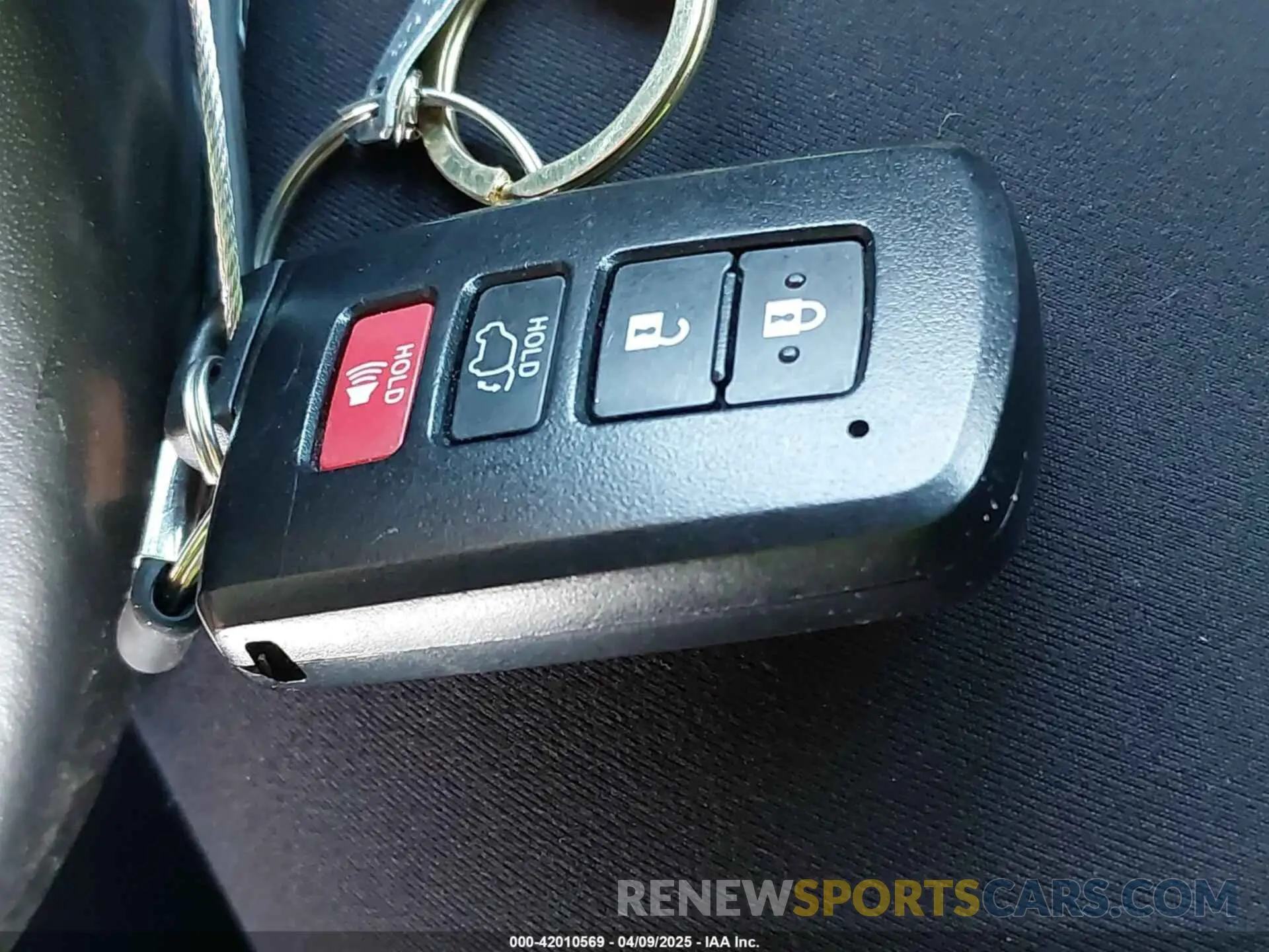 11 Photograph of a damaged car 5TDKZRFH1KS356148 TOYOTA HIGHLANDER 2019