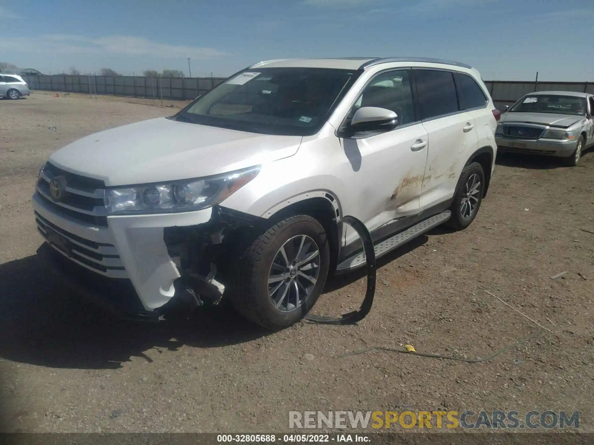 6 Photograph of a damaged car 5TDKZRFH1KS565521 TOYOTA HIGHLANDER 2019