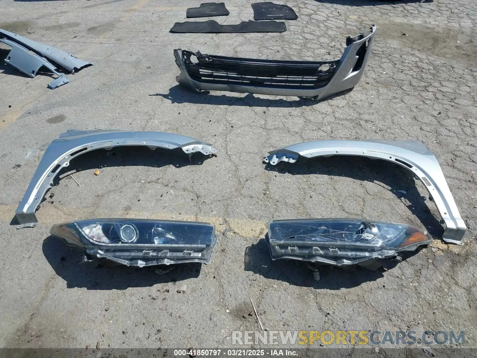 12 Photograph of a damaged car 5TDKZRFH1KS567284 TOYOTA HIGHLANDER 2019