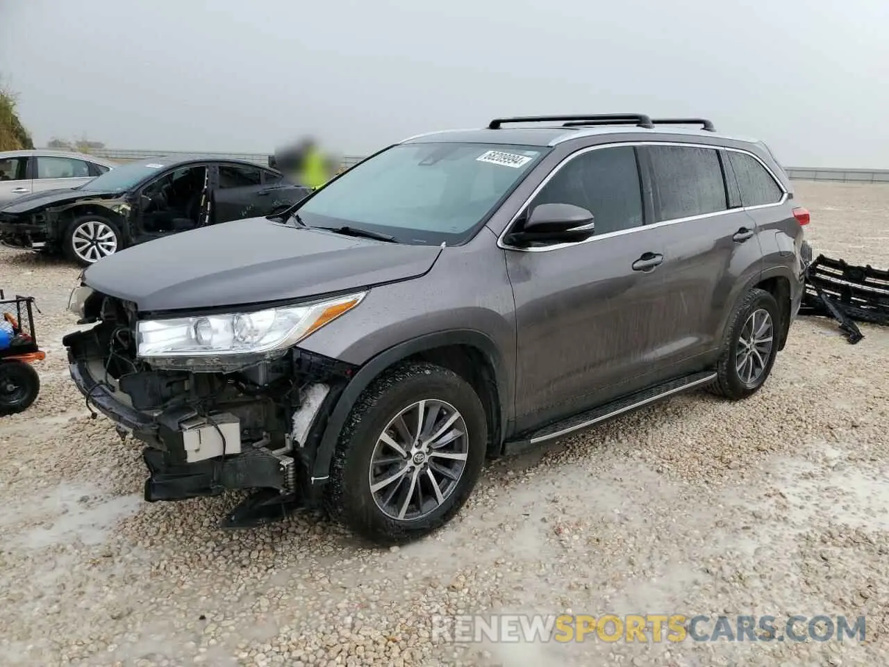 1 Photograph of a damaged car 5TDKZRFH1KS571688 TOYOTA HIGHLANDER 2019