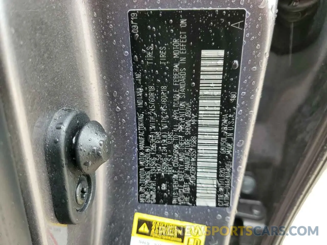 14 Photograph of a damaged car 5TDKZRFH1KS571688 TOYOTA HIGHLANDER 2019