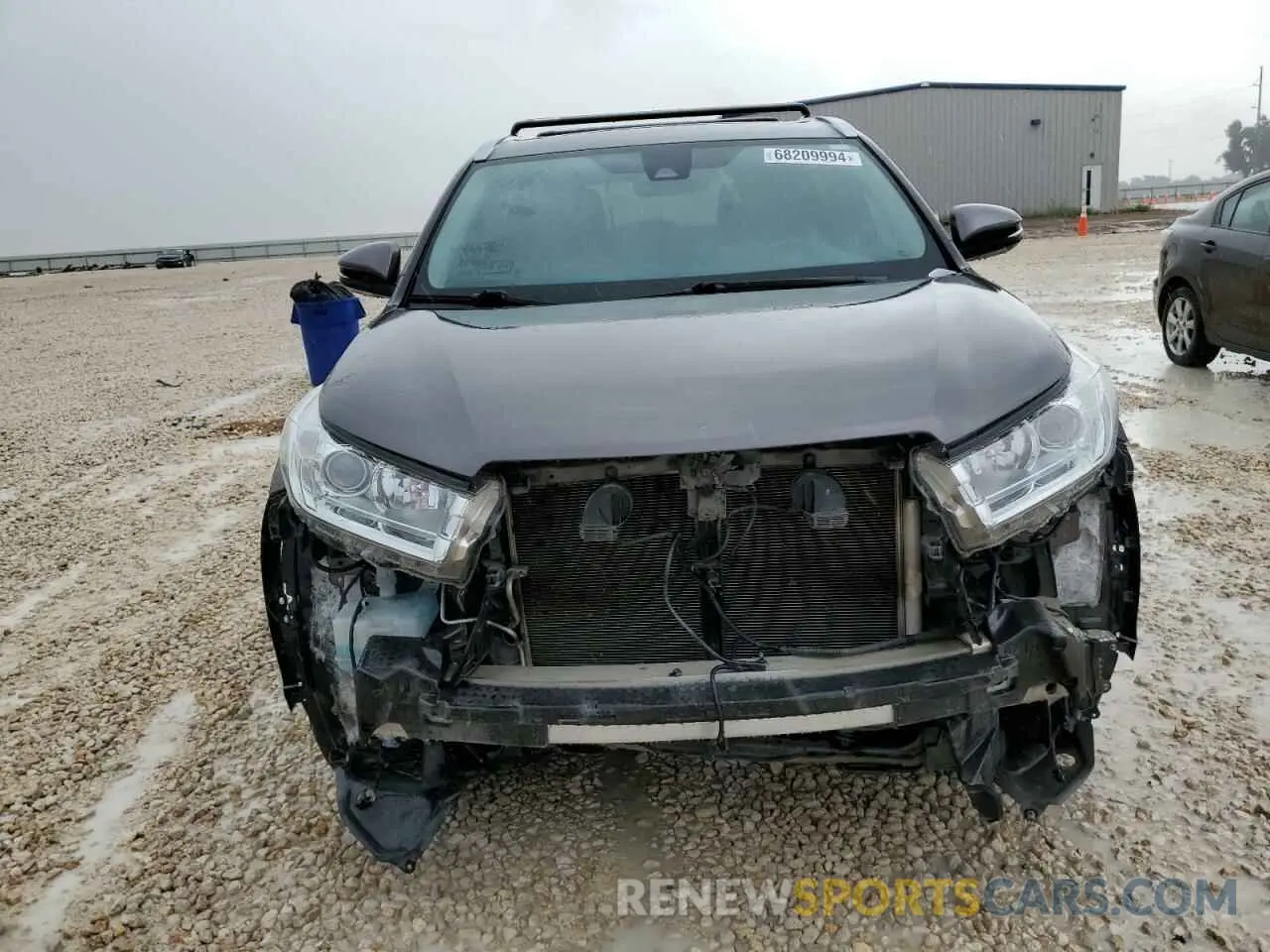 5 Photograph of a damaged car 5TDKZRFH1KS571688 TOYOTA HIGHLANDER 2019
