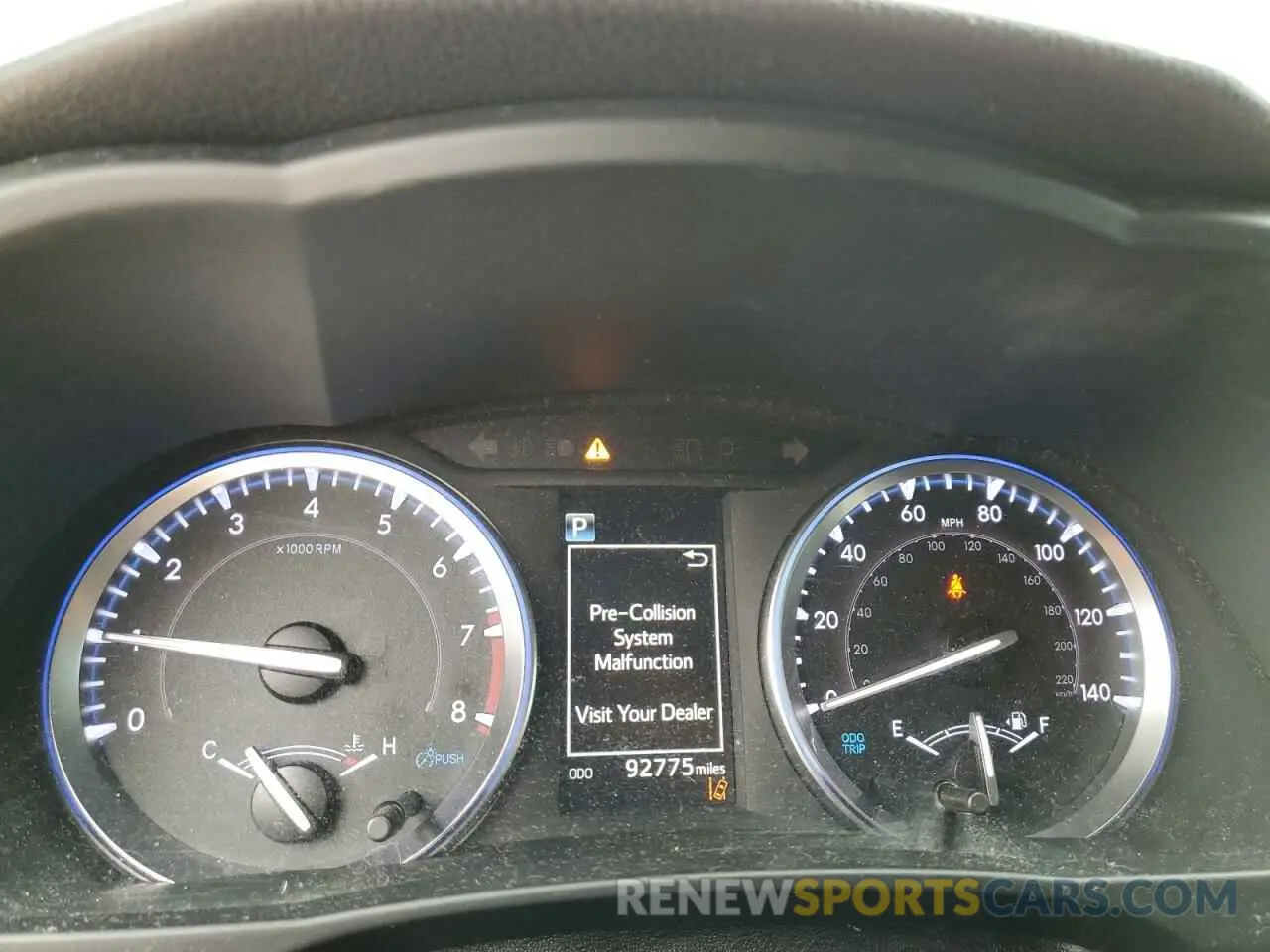 9 Photograph of a damaged car 5TDKZRFH1KS571688 TOYOTA HIGHLANDER 2019