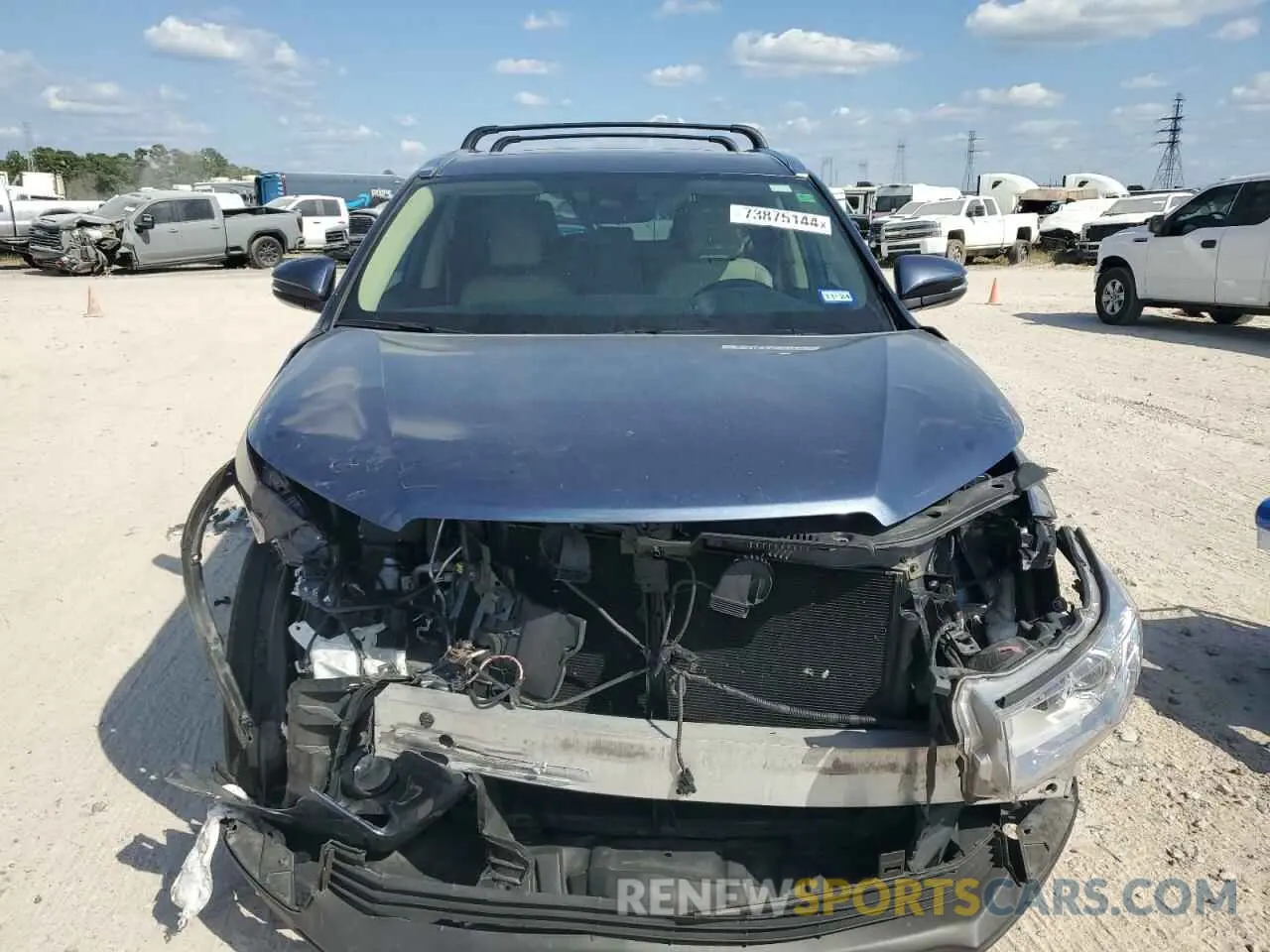 5 Photograph of a damaged car 5TDKZRFH2KS292654 TOYOTA HIGHLANDER 2019