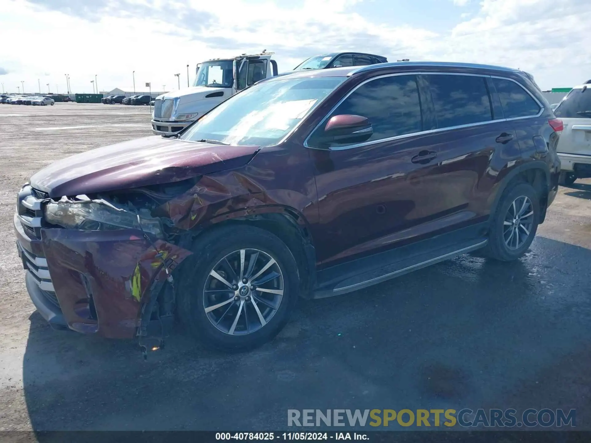 6 Photograph of a damaged car 5TDKZRFH2KS294095 TOYOTA HIGHLANDER 2019