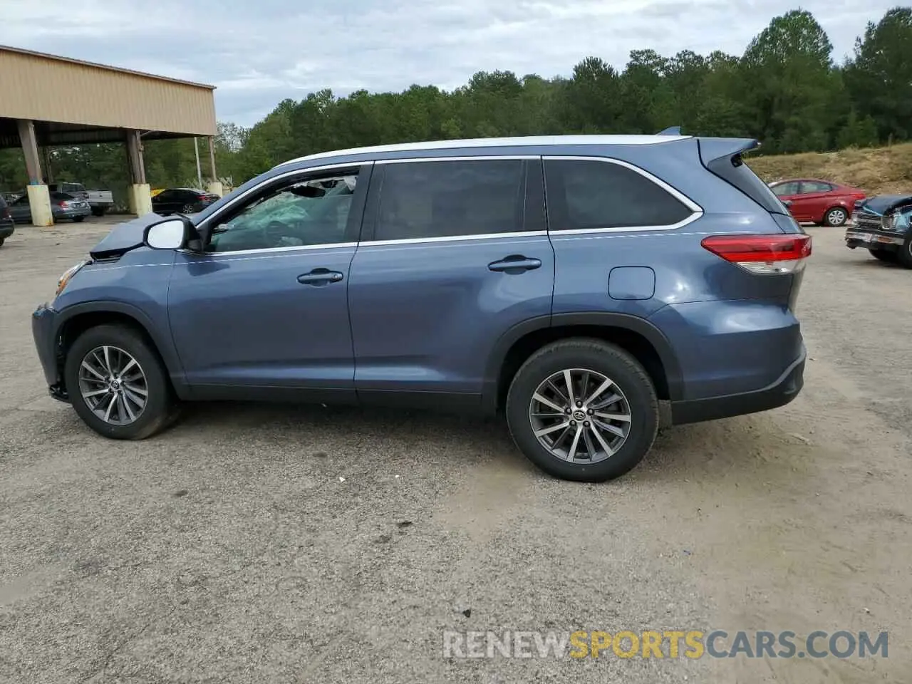 2 Photograph of a damaged car 5TDKZRFH2KS296218 TOYOTA HIGHLANDER 2019