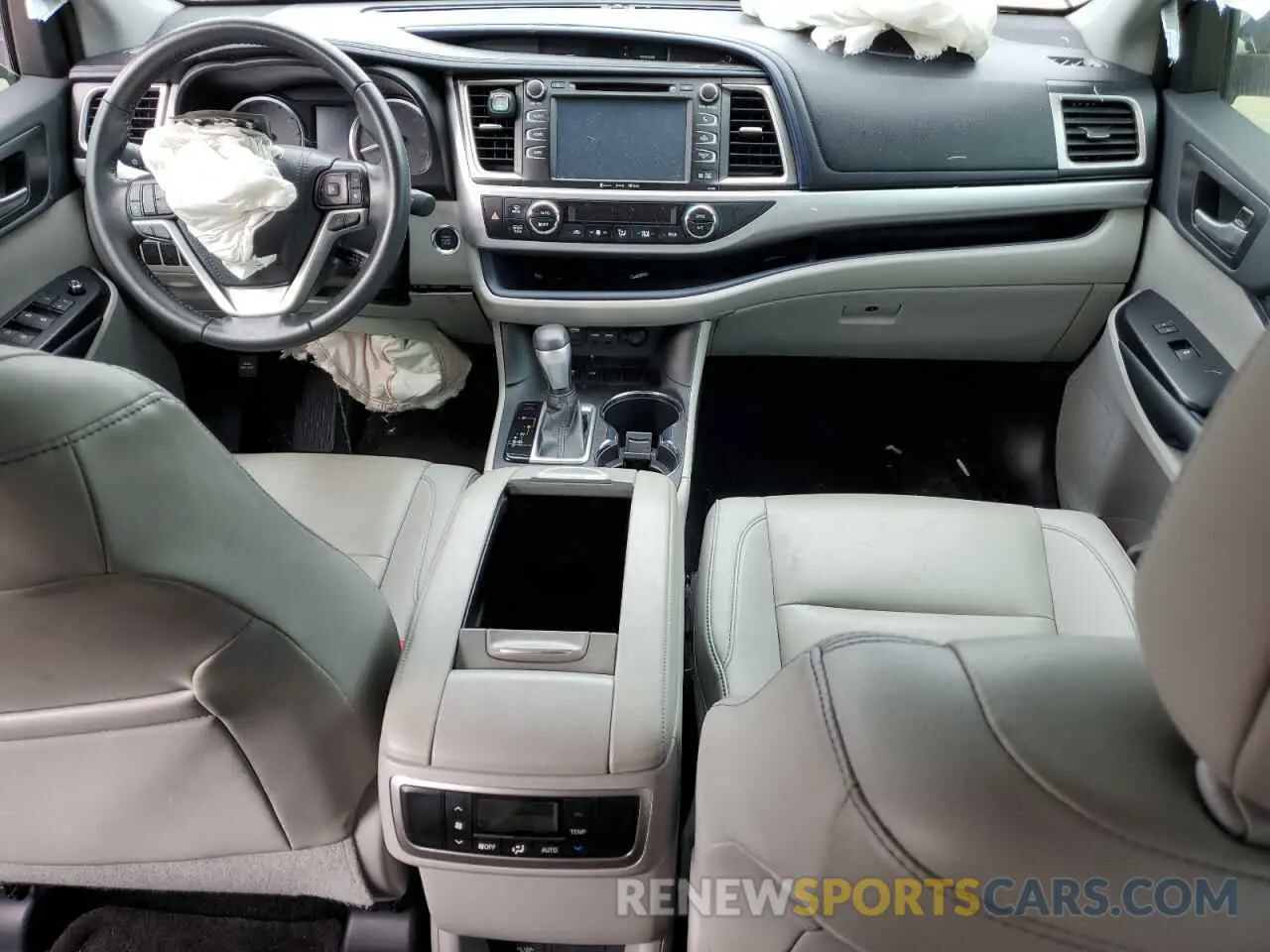 8 Photograph of a damaged car 5TDKZRFH2KS296218 TOYOTA HIGHLANDER 2019
