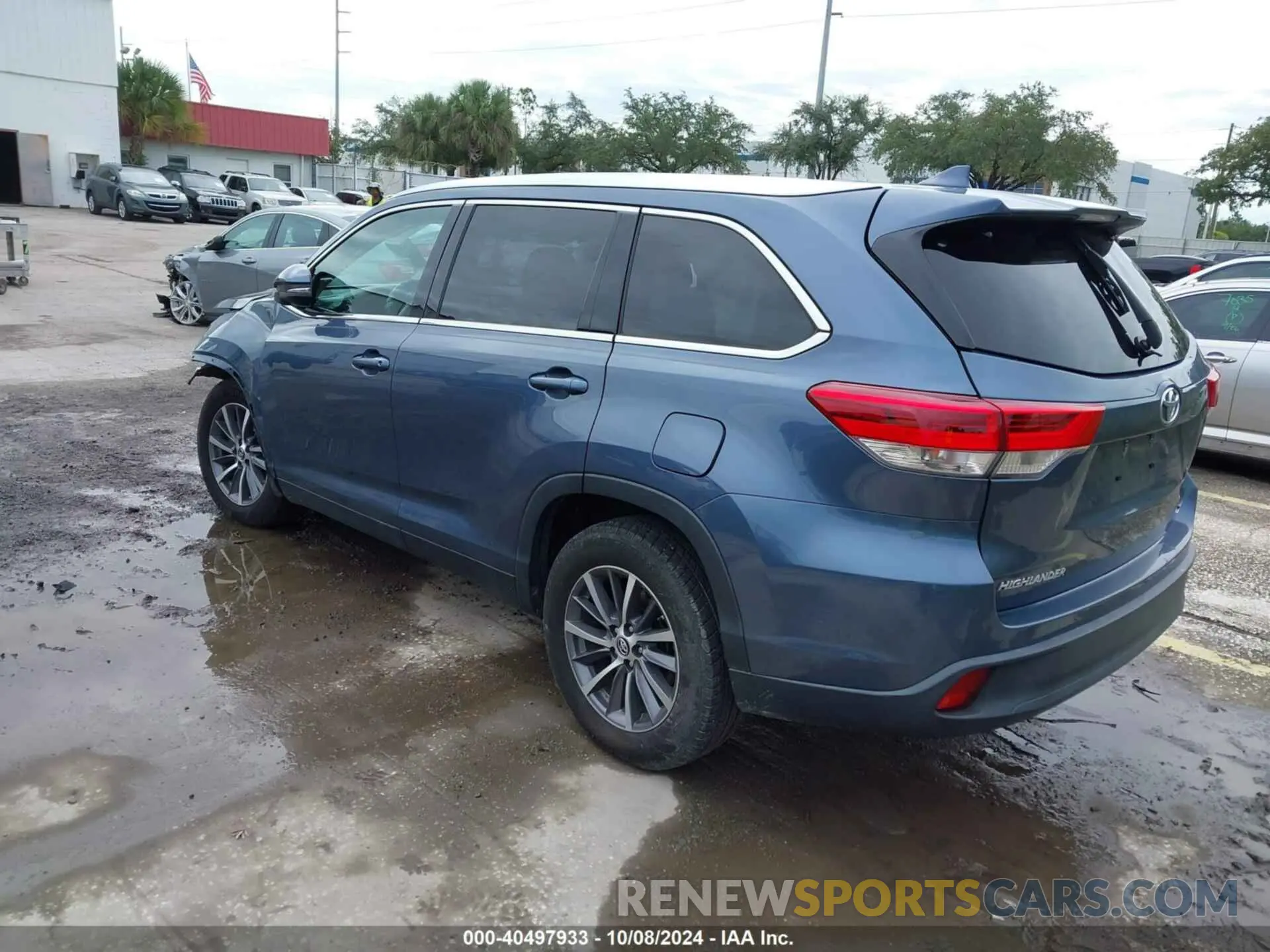 3 Photograph of a damaged car 5TDKZRFH2KS304821 TOYOTA HIGHLANDER 2019