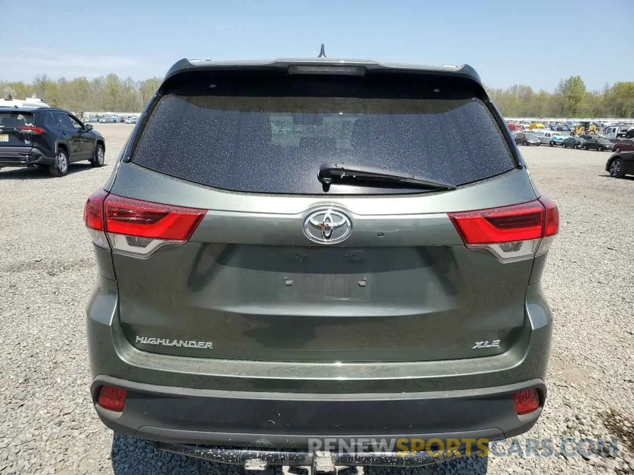 6 Photograph of a damaged car 5TDKZRFH2KS349094 TOYOTA HIGHLANDER 2019