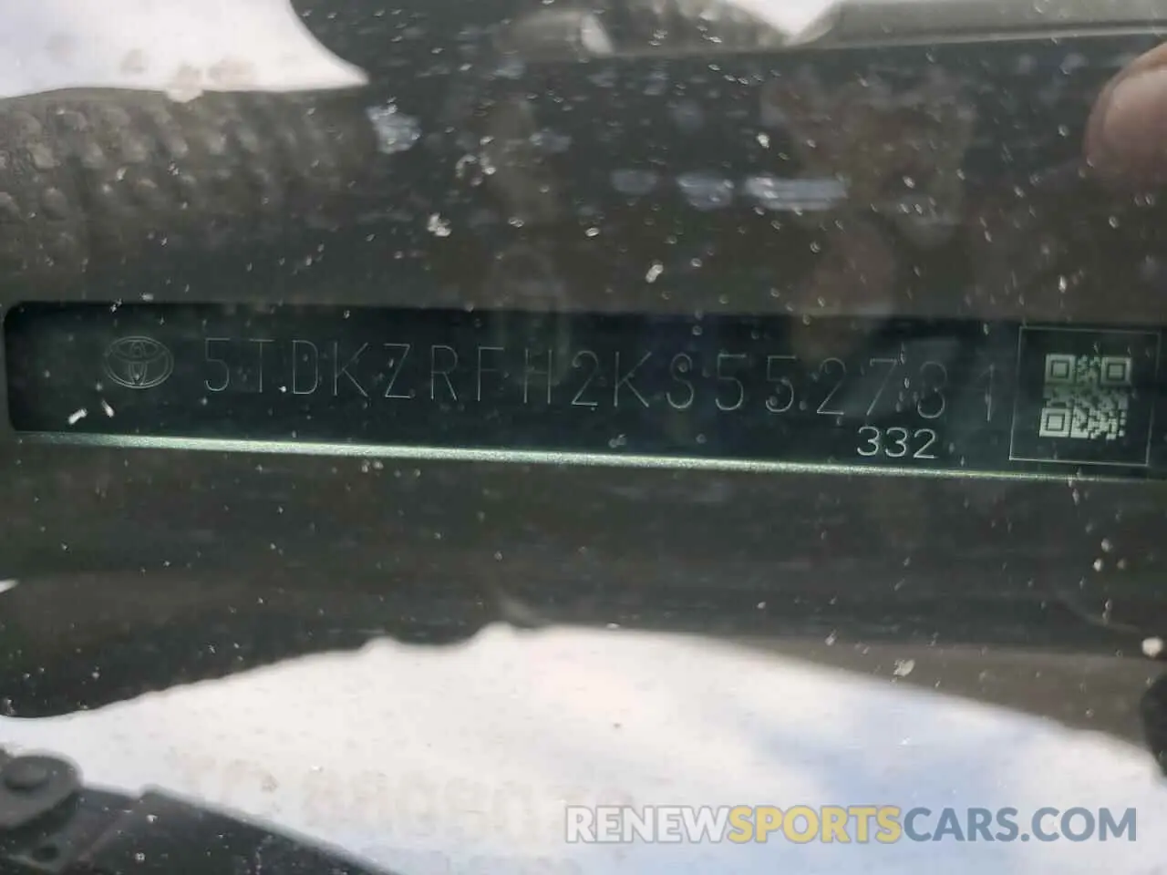 12 Photograph of a damaged car 5TDKZRFH2KS552731 TOYOTA HIGHLANDER 2019