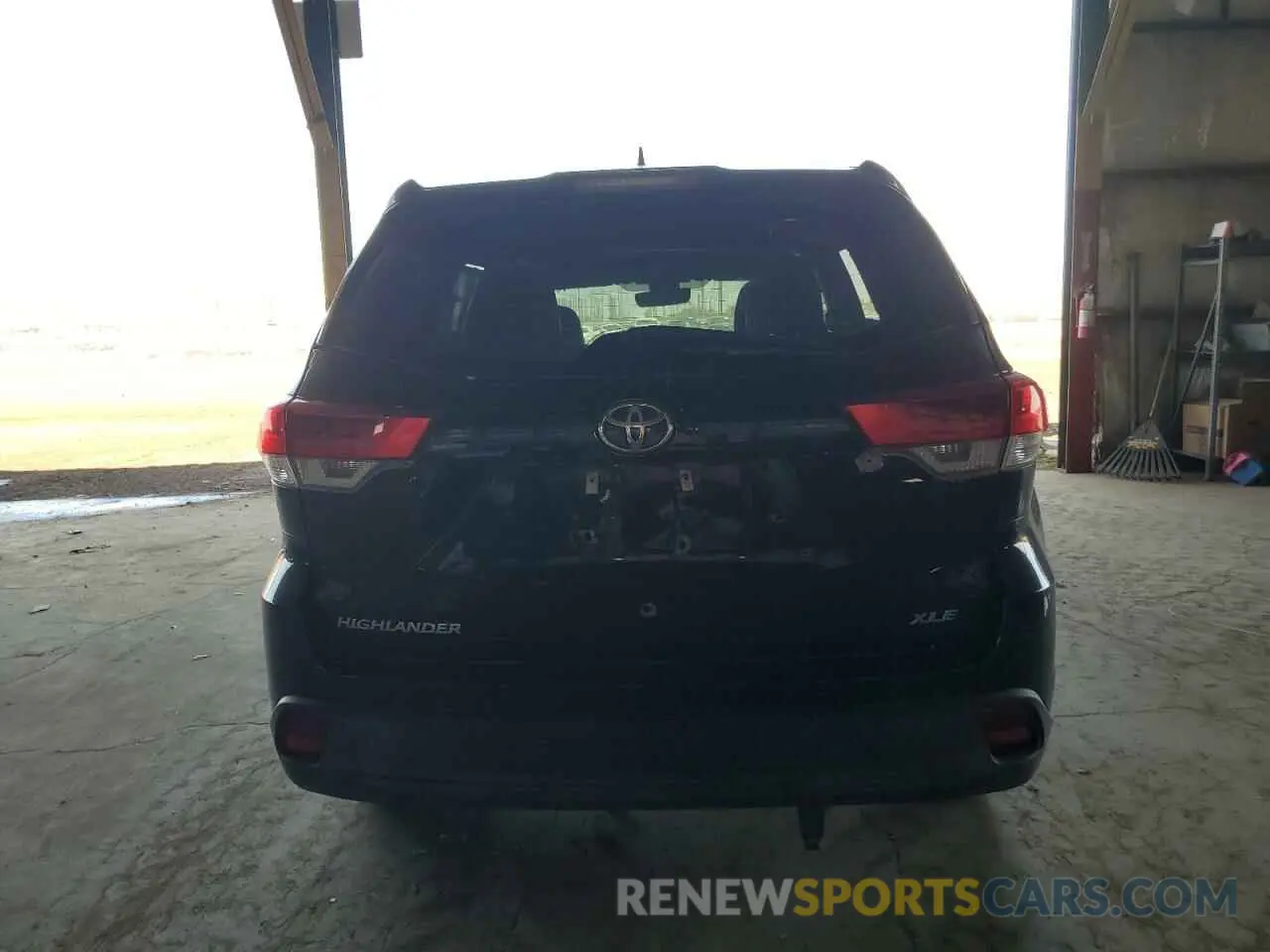 6 Photograph of a damaged car 5TDKZRFH2KS560618 TOYOTA HIGHLANDER 2019