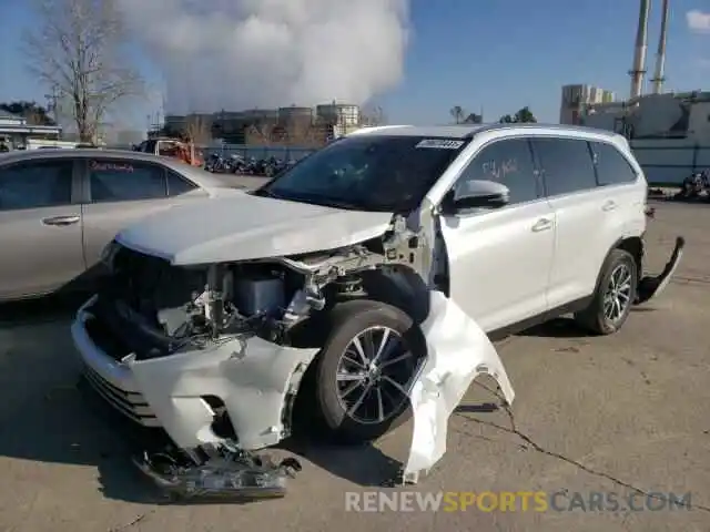 2 Photograph of a damaged car 5TDKZRFH2KS564863 TOYOTA HIGHLANDER 2019