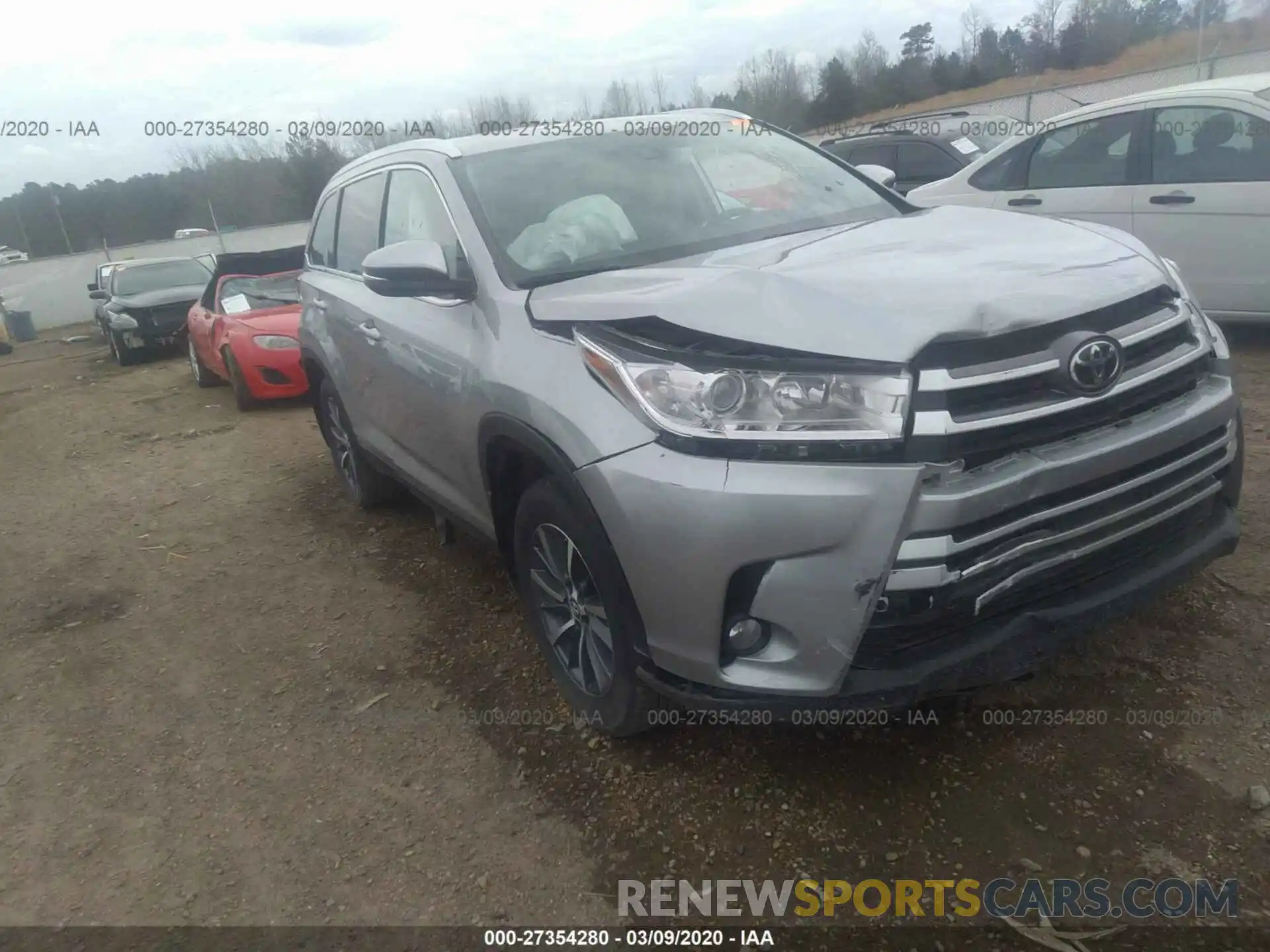 1 Photograph of a damaged car 5TDKZRFH2KS567424 TOYOTA HIGHLANDER 2019