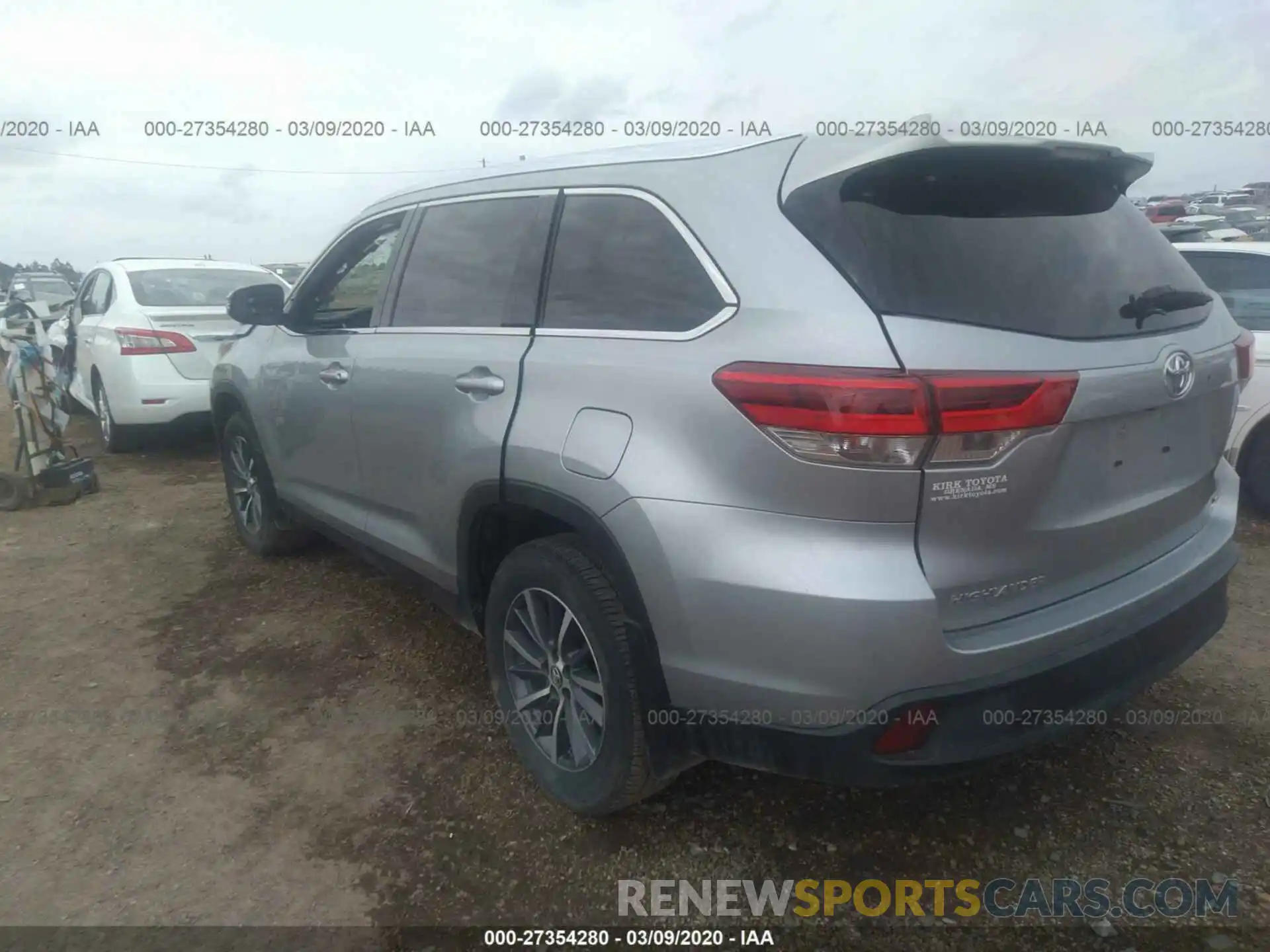 3 Photograph of a damaged car 5TDKZRFH2KS567424 TOYOTA HIGHLANDER 2019