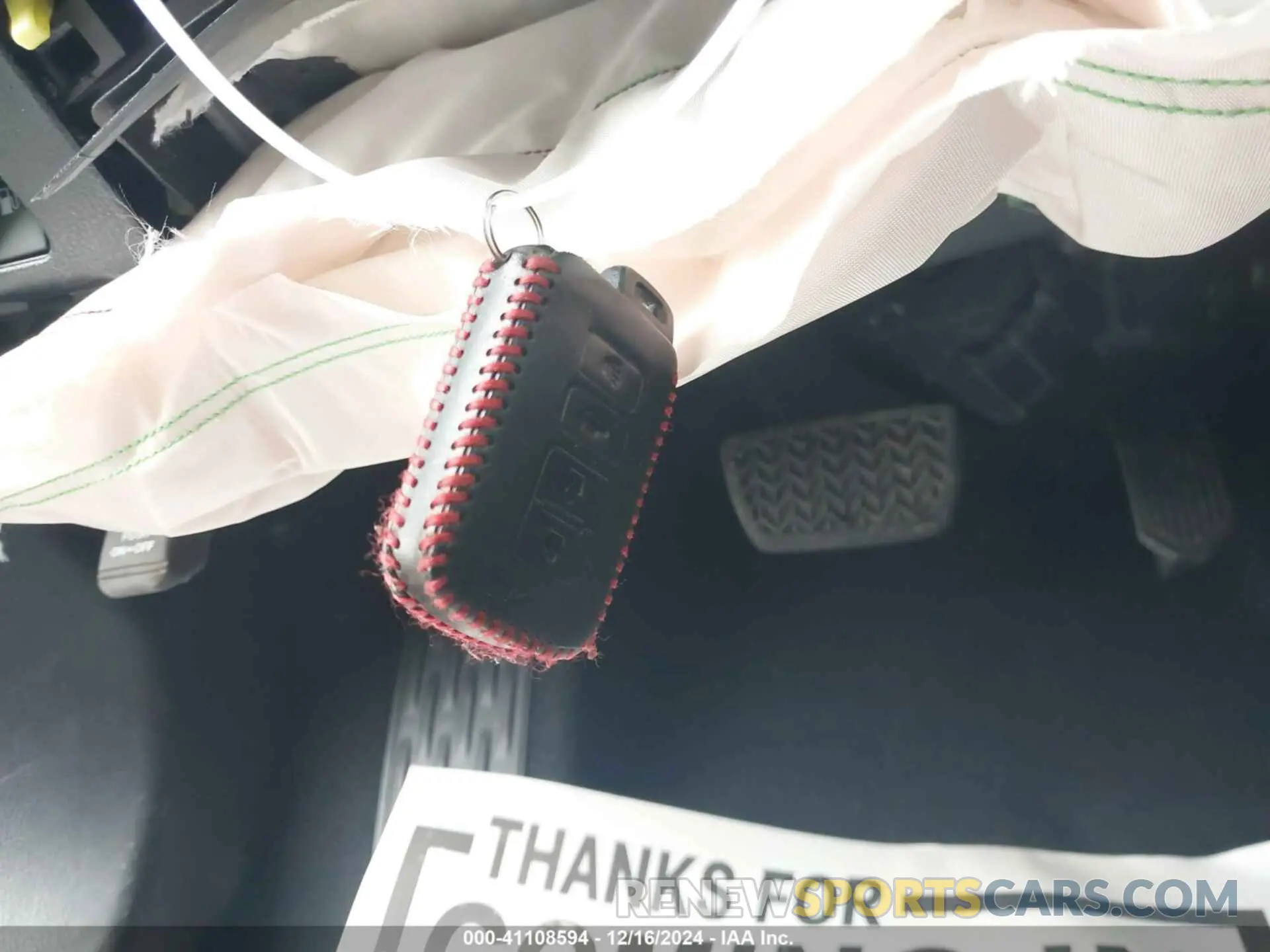 11 Photograph of a damaged car 5TDKZRFH2KS570503 TOYOTA HIGHLANDER 2019