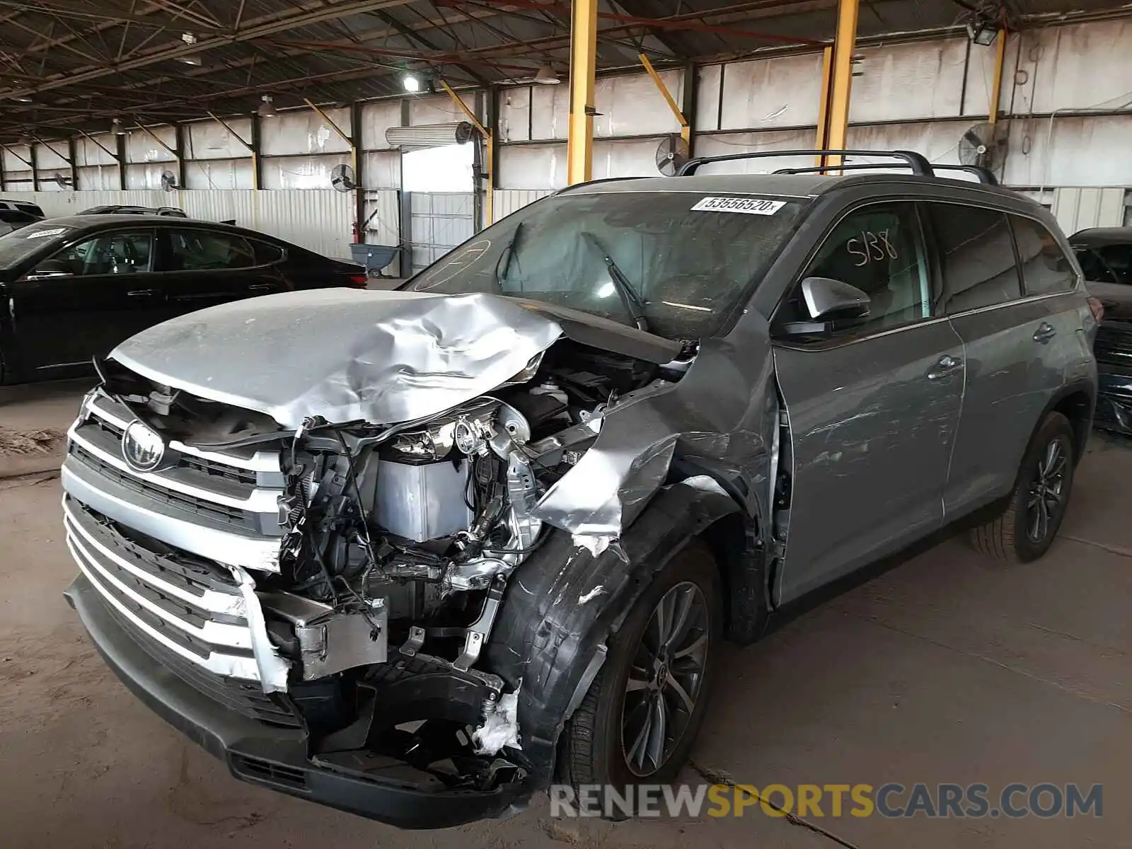 2 Photograph of a damaged car 5TDKZRFH2KS574342 TOYOTA HIGHLANDER 2019