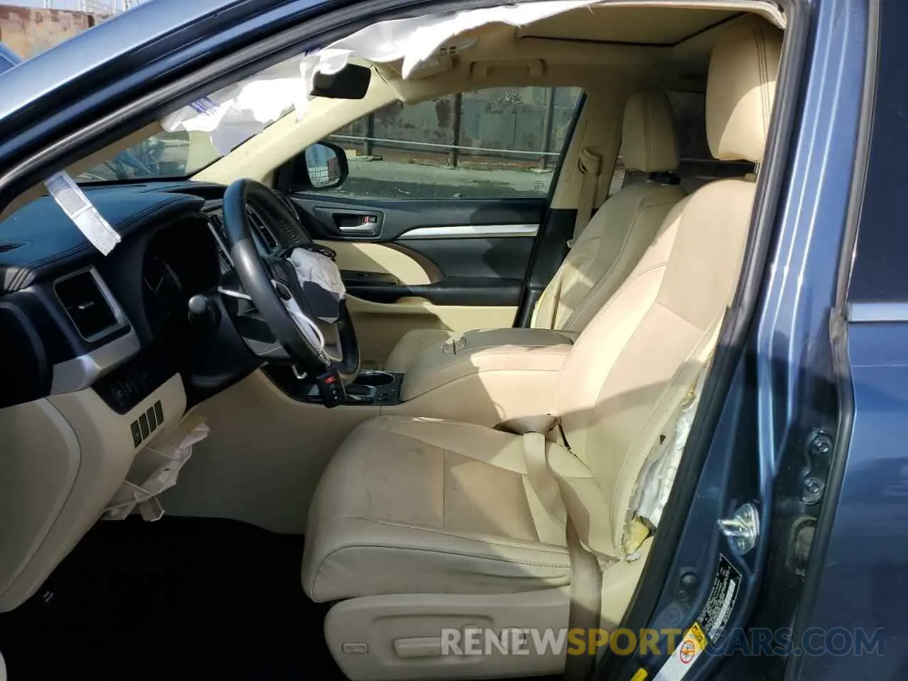 7 Photograph of a damaged car 5TDKZRFH3KS289794 TOYOTA HIGHLANDER 2019