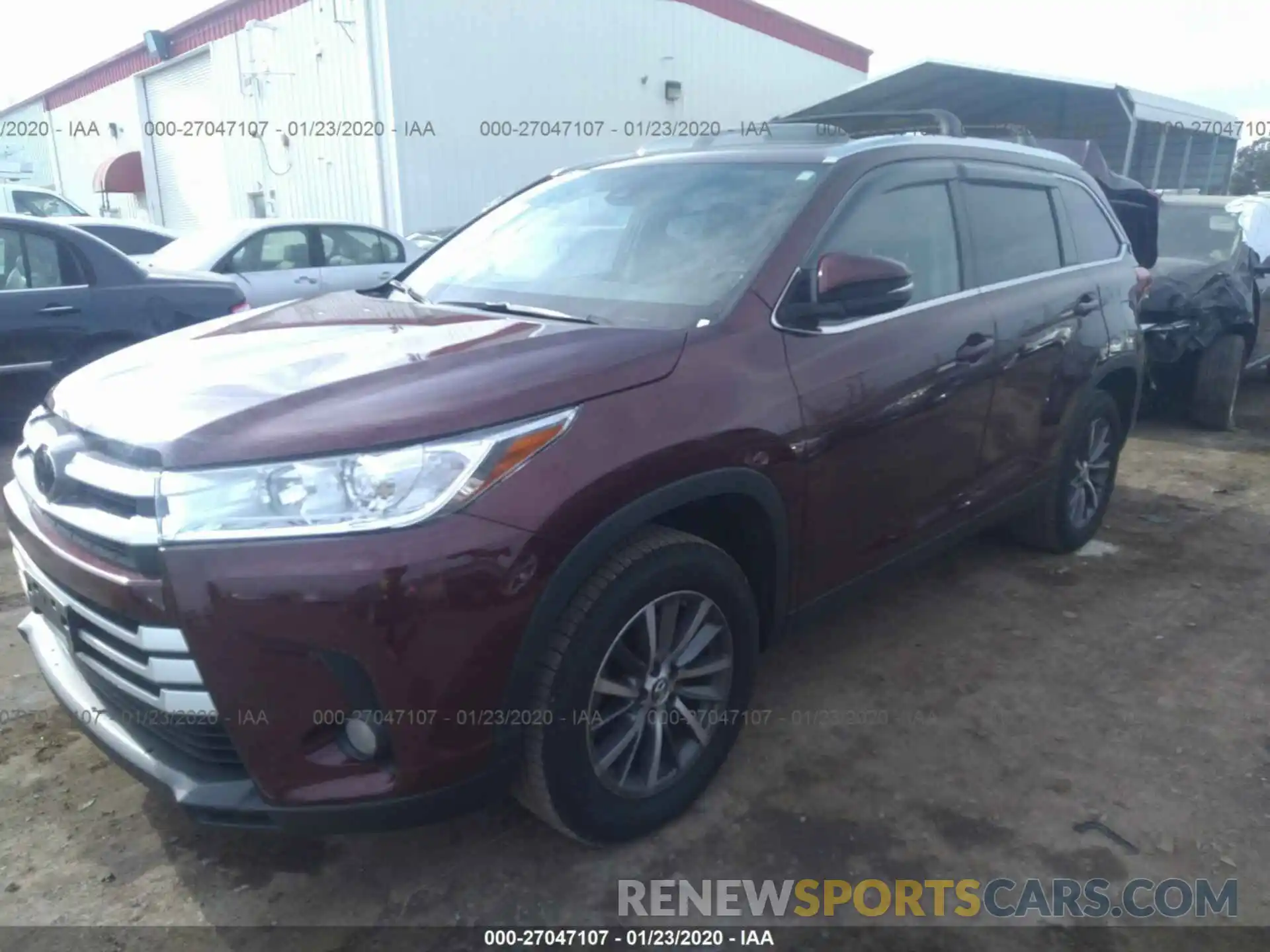 2 Photograph of a damaged car 5TDKZRFH3KS289956 TOYOTA HIGHLANDER 2019