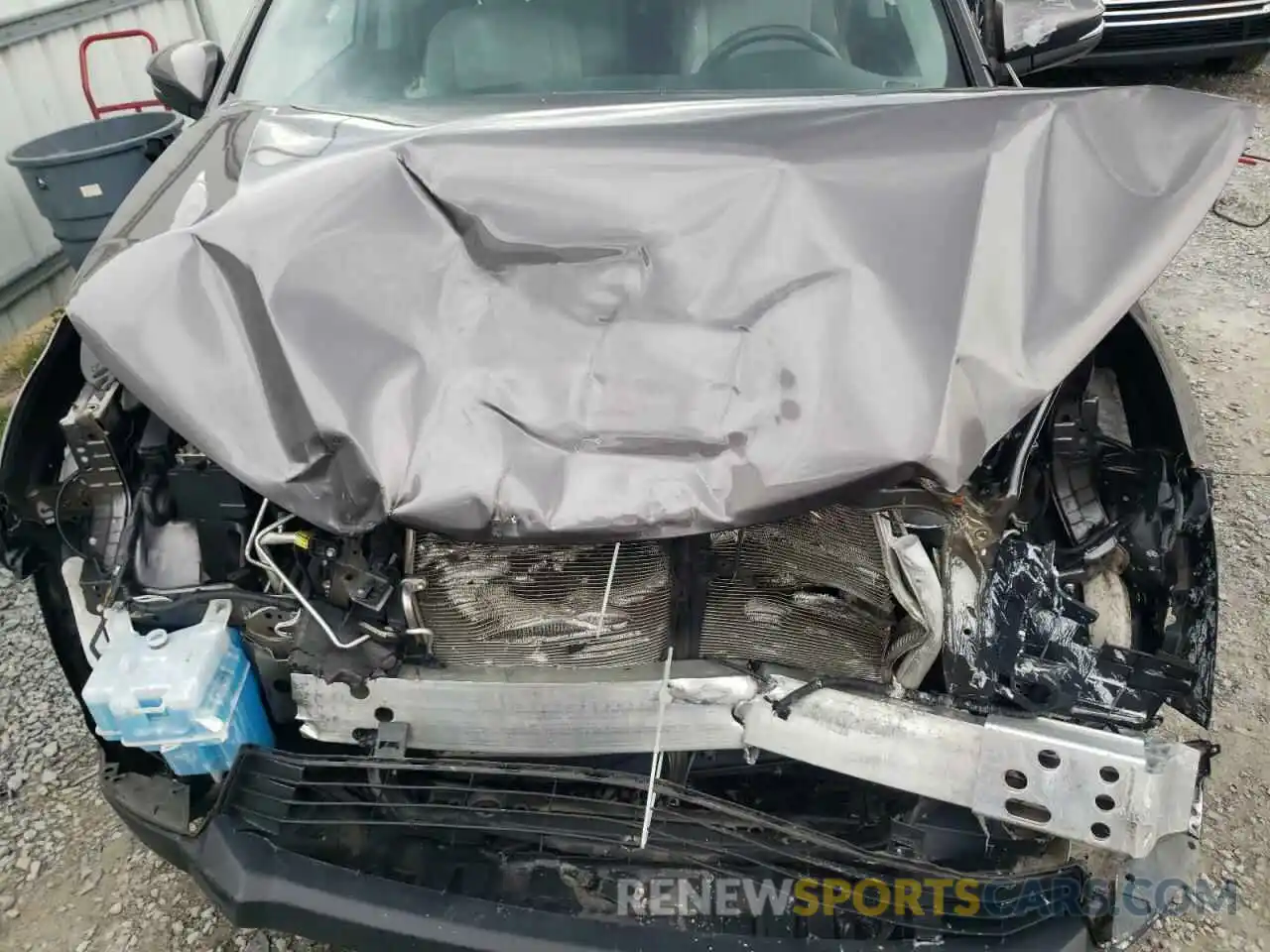 7 Photograph of a damaged car 5TDKZRFH3KS303855 TOYOTA HIGHLANDER 2019