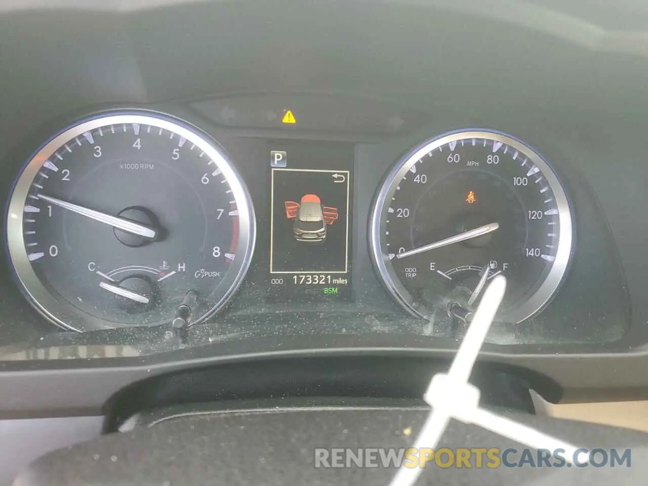 9 Photograph of a damaged car 5TDKZRFH3KS308523 TOYOTA HIGHLANDER 2019