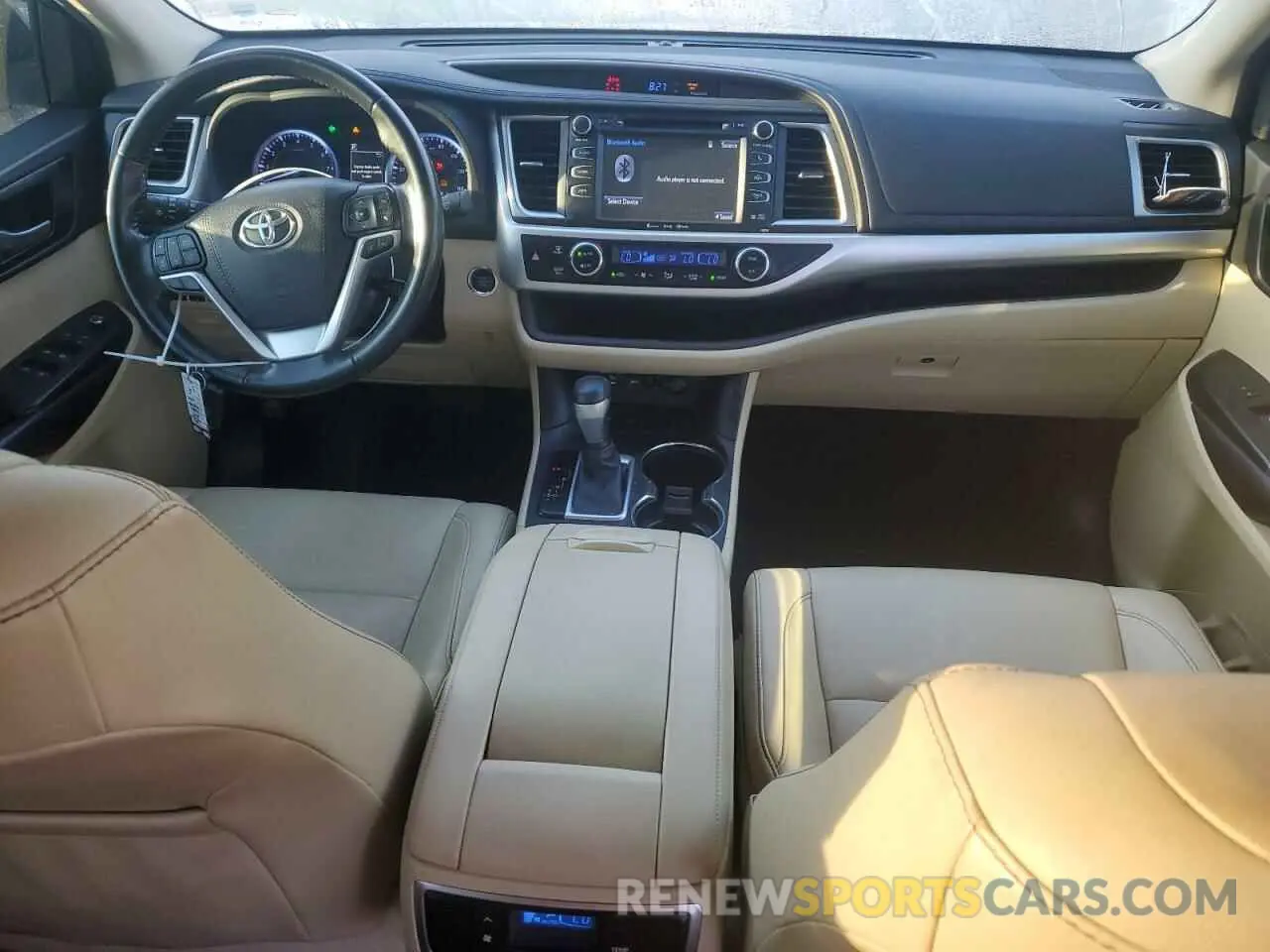8 Photograph of a damaged car 5TDKZRFH3KS322759 TOYOTA HIGHLANDER 2019